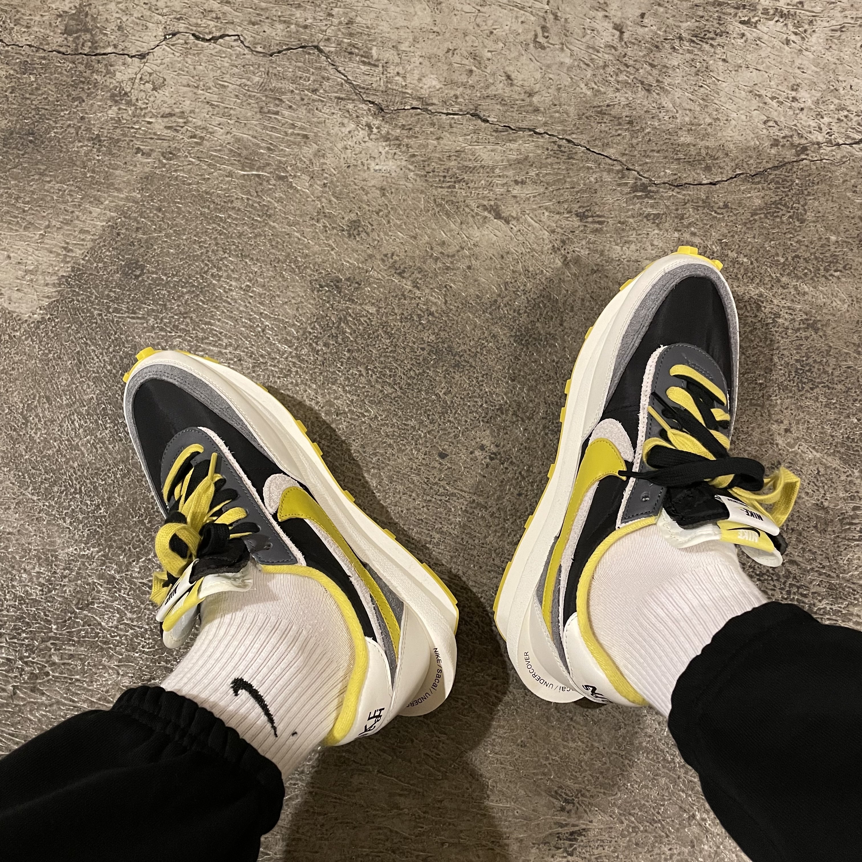 Nike x Sacai x Undercover LDWaffle Black Bright Citron 착용 스타일