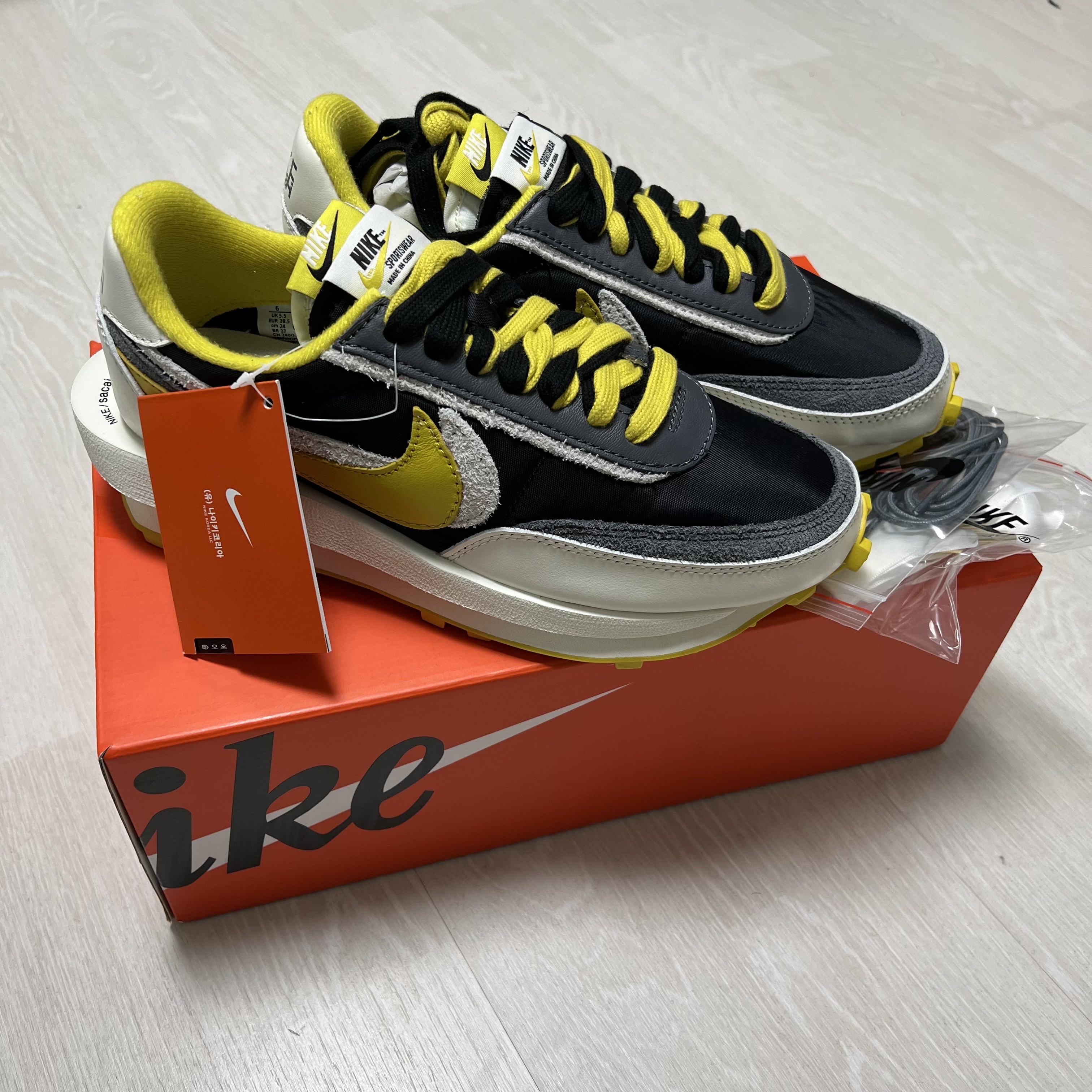 Nike x Sacai x Undercover LDWaffle Black Bright Citron 착용 스타일