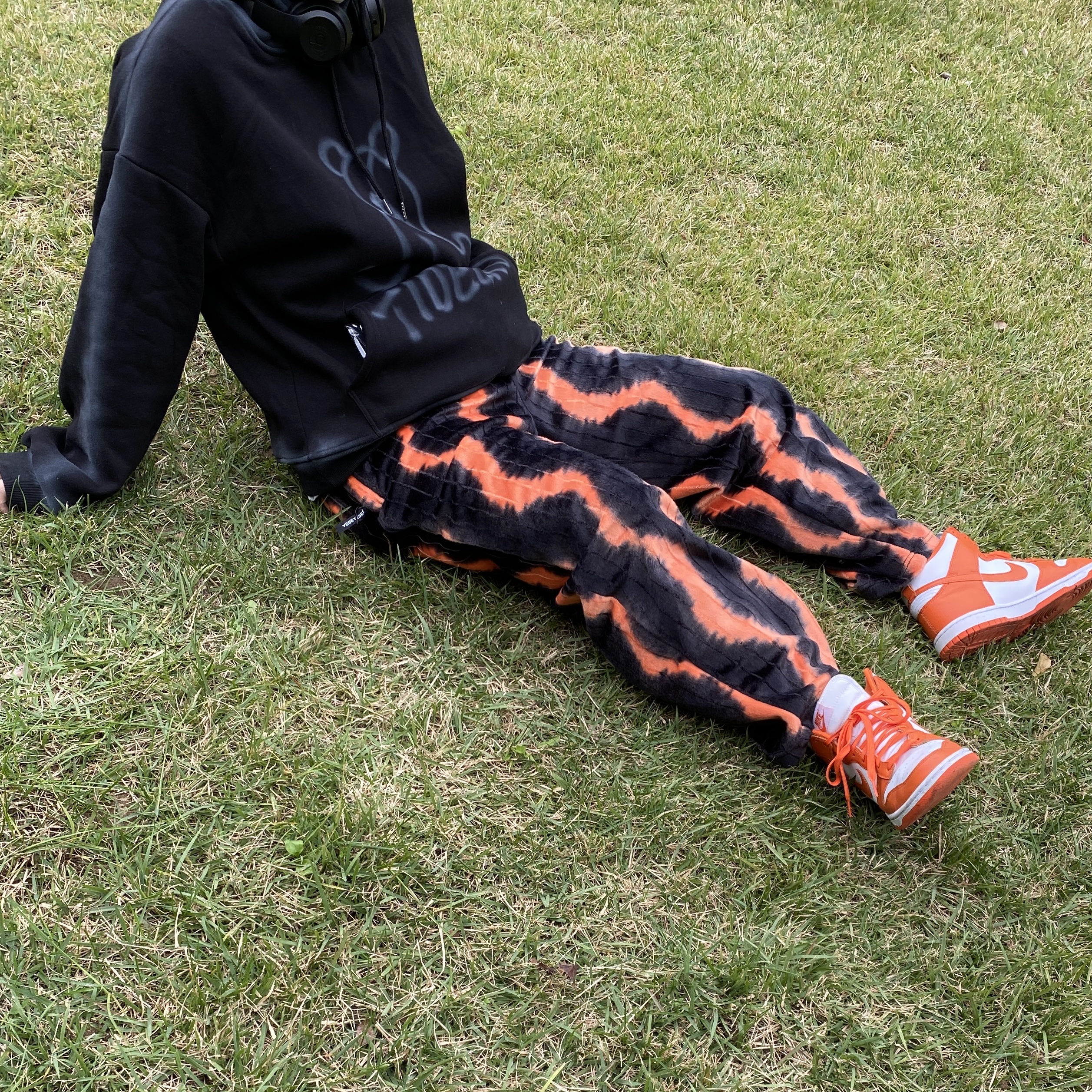 Nike Dunk High Retro Orange Blaze 착용 스타일 - 1