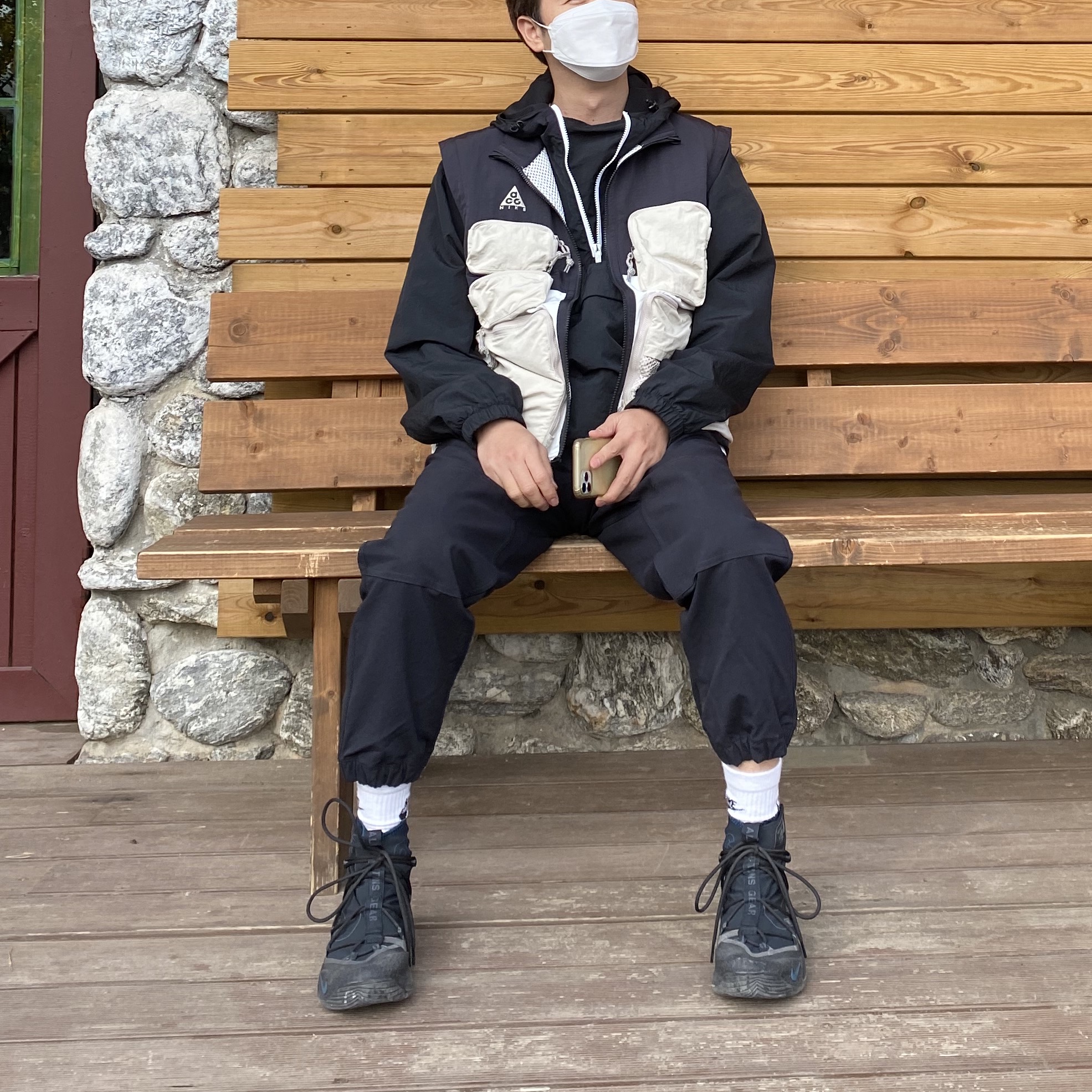 Nike ACG Utility Vest Black Summit White - Asia, Nike ACG Trail Pants Black - Asia 착용 스타일 - 4