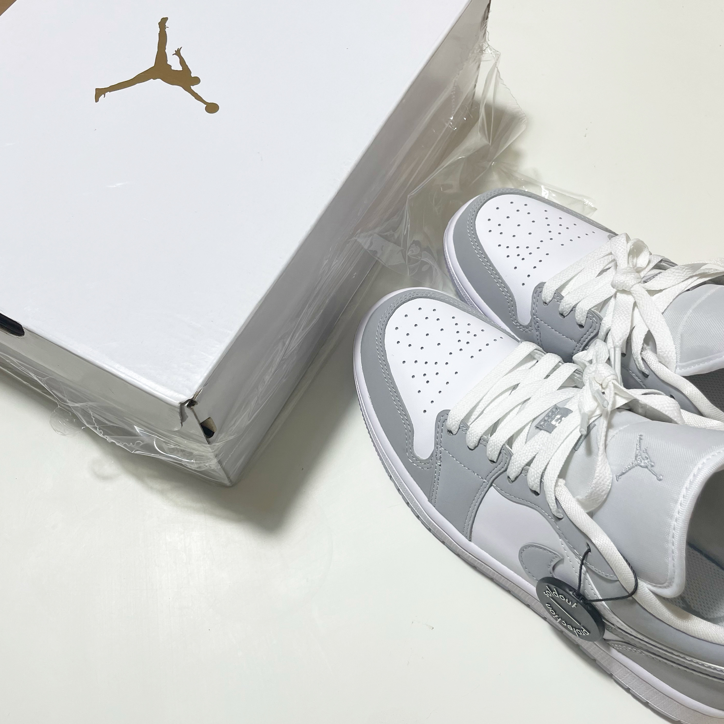 (W) Jordan 1 Low White Wolf Grey 착용 스타일