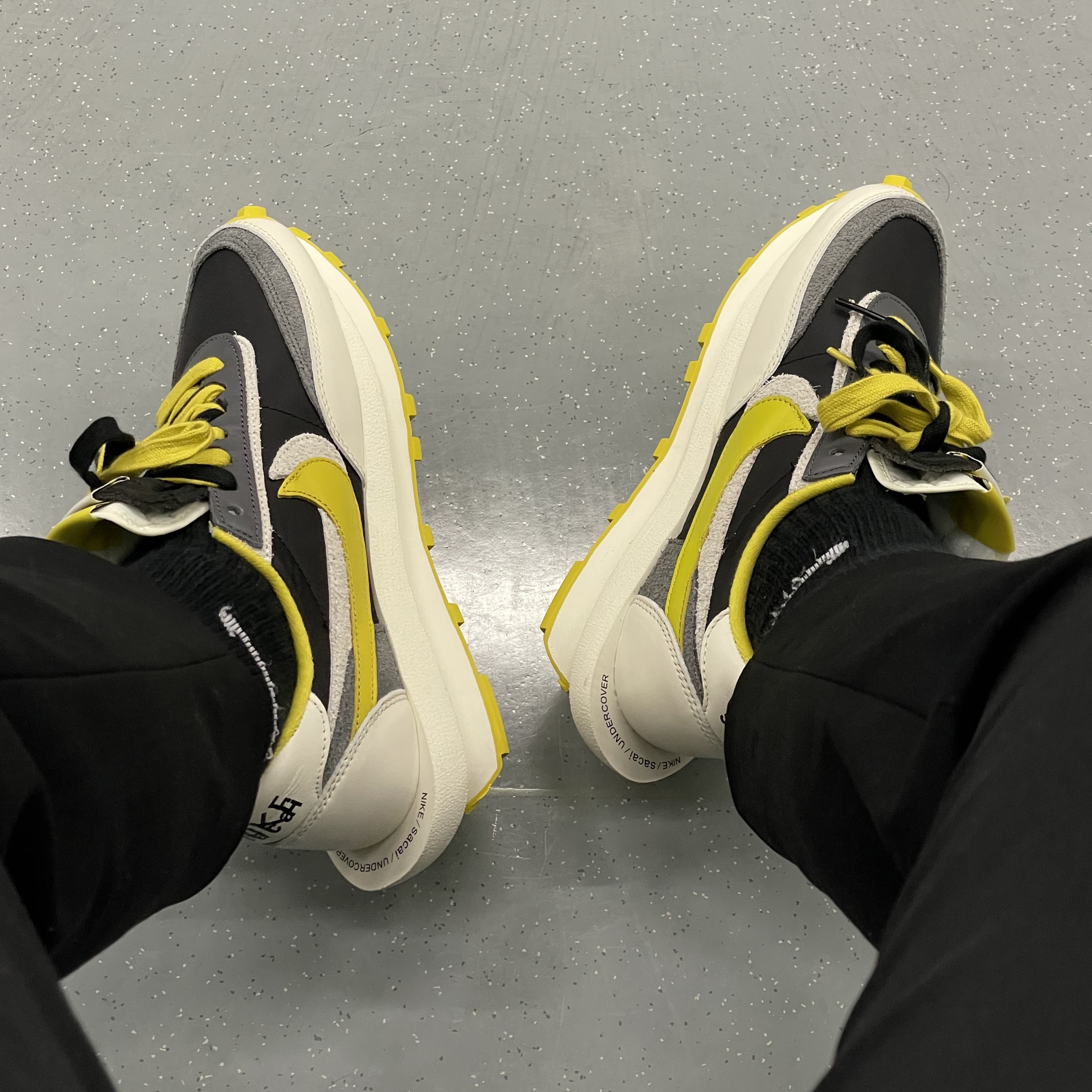 Nike x Sacai x Undercover LDWaffle Black Bright Citron 착용 스타일 - 4
