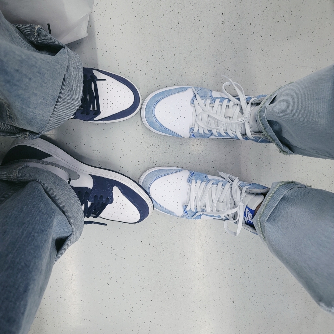 (GS) Jordan 1 Retro High OG Hyper Royal, (GS) Jordan 1 Retro High OG CO.JP Midnight Navy 착용 스타일 - 1