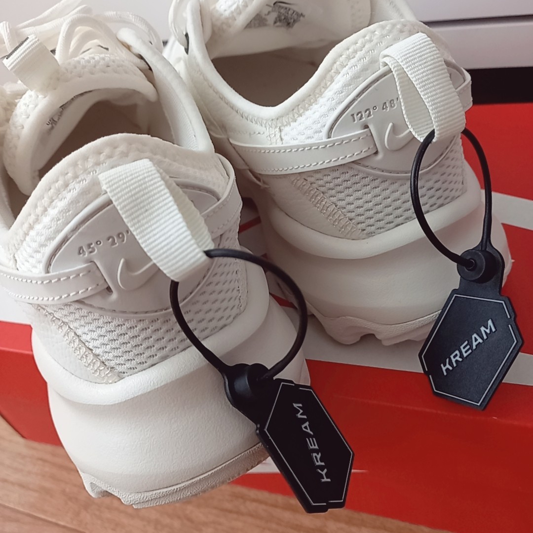 (W) Nike TC 7900 Summit White 착용 스타일 - 5