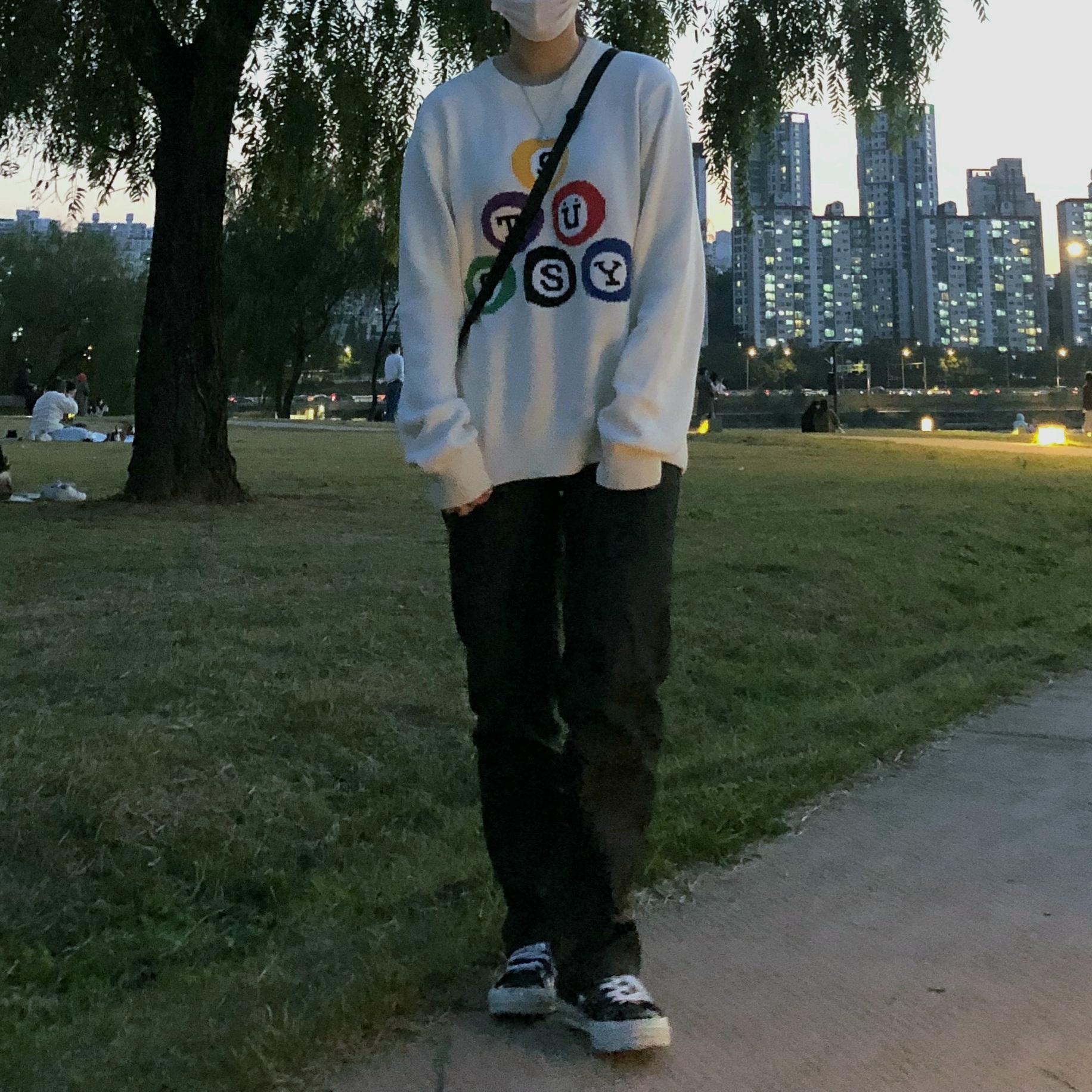 Stussy Billiard Sweater Natural 착용 스타일