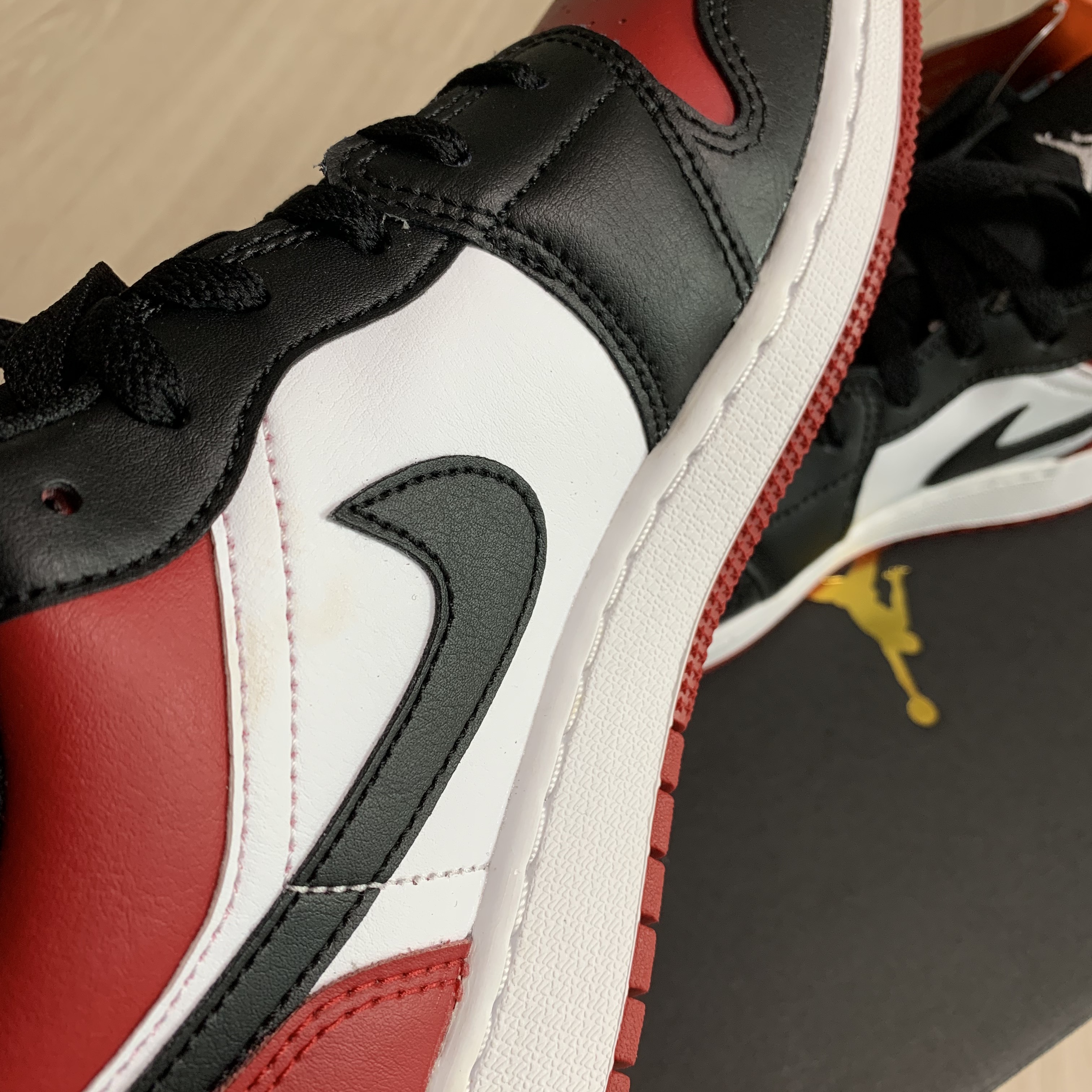 (GS) Jordan 1 Low Bred Toe 착용 스타일 - 5