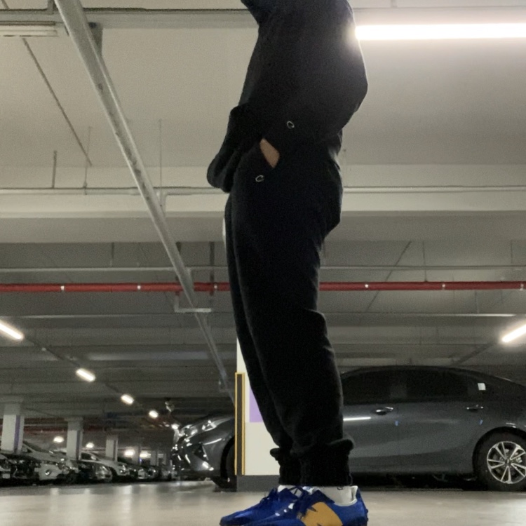 New Balance 327 Blue 착용 스타일