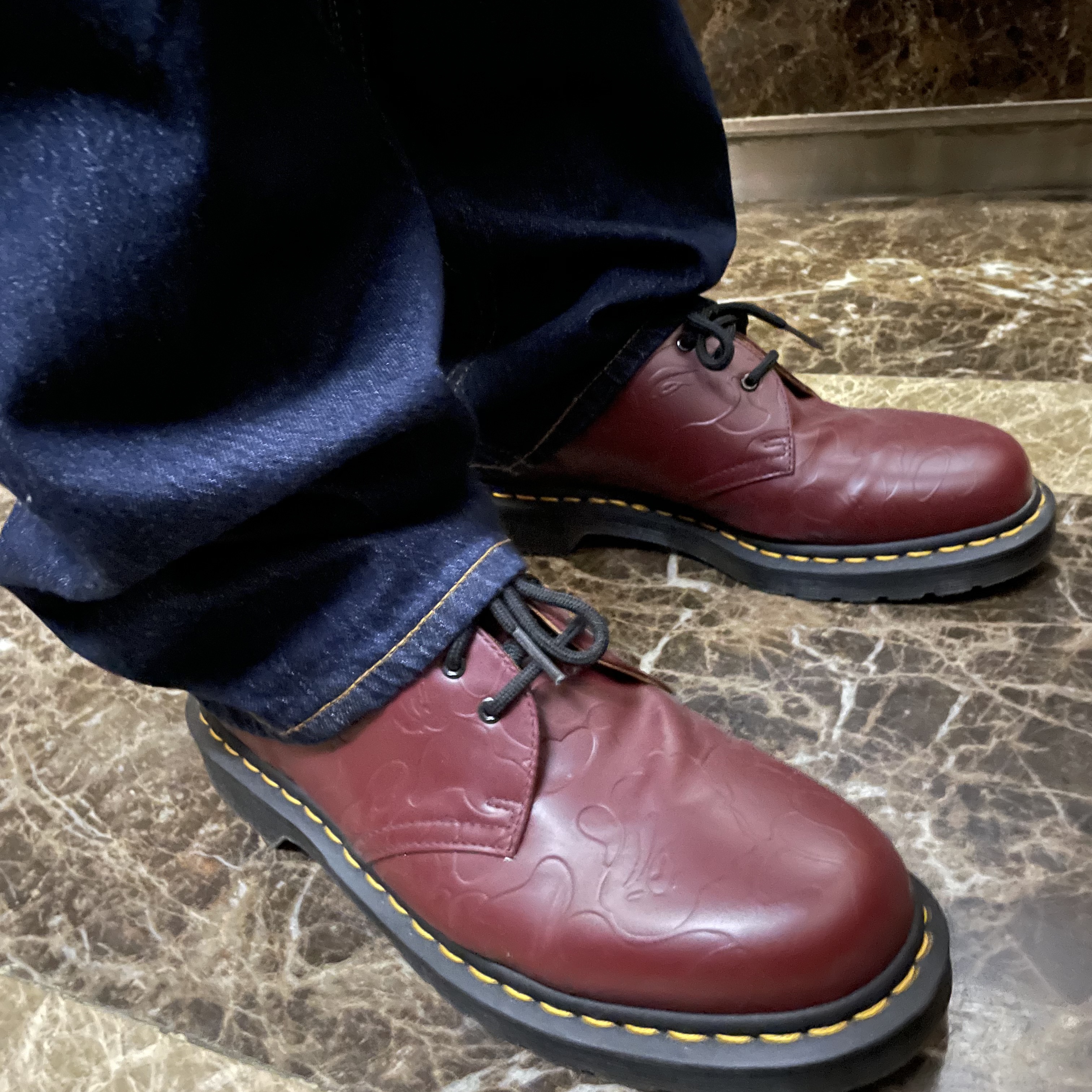 Dr. Martens x BAPE 1461 Smooth Emboss Black 착용 스타일 - 3