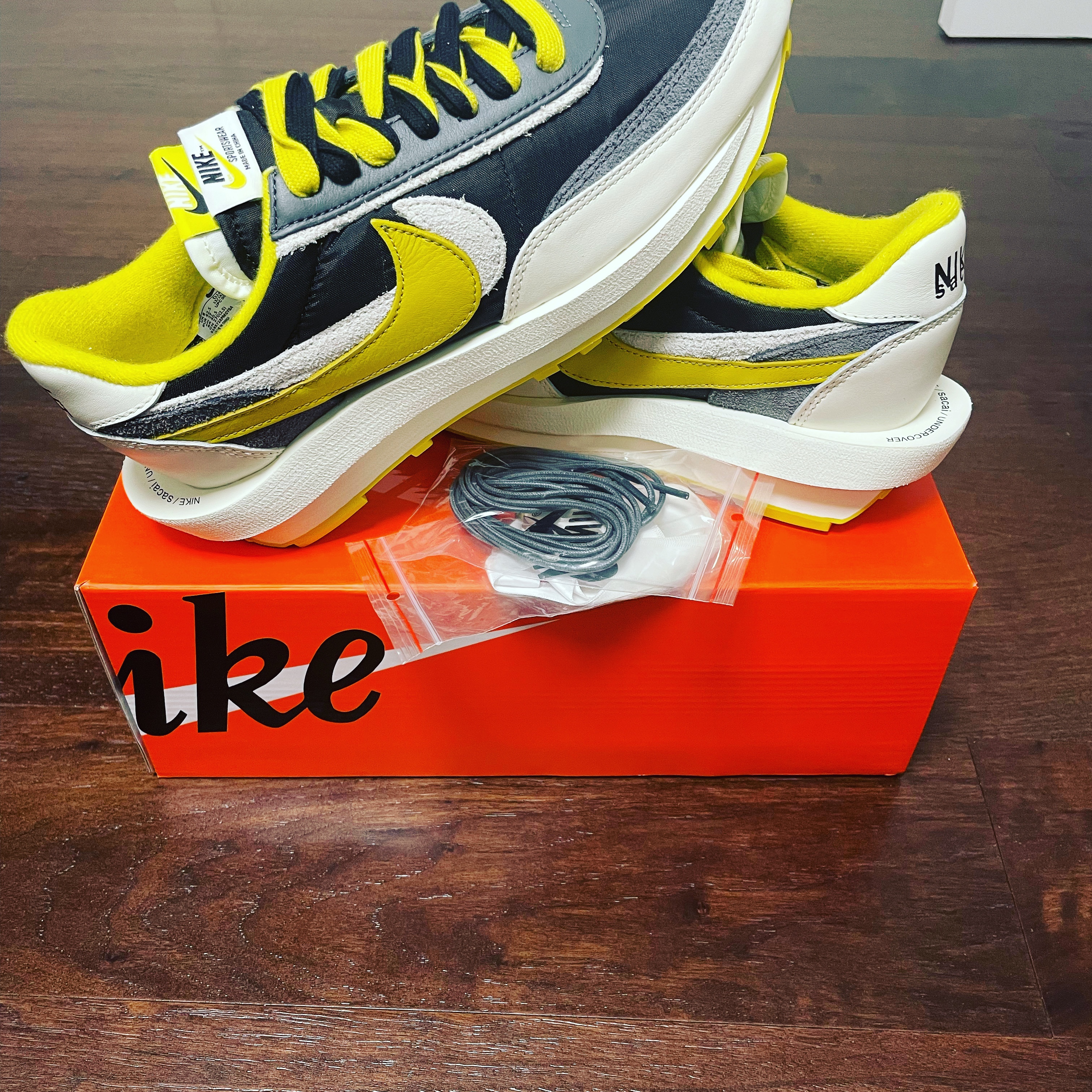 Nike x Sacai x Undercover LDWaffle Black Bright Citron 착용 스타일 - 4
