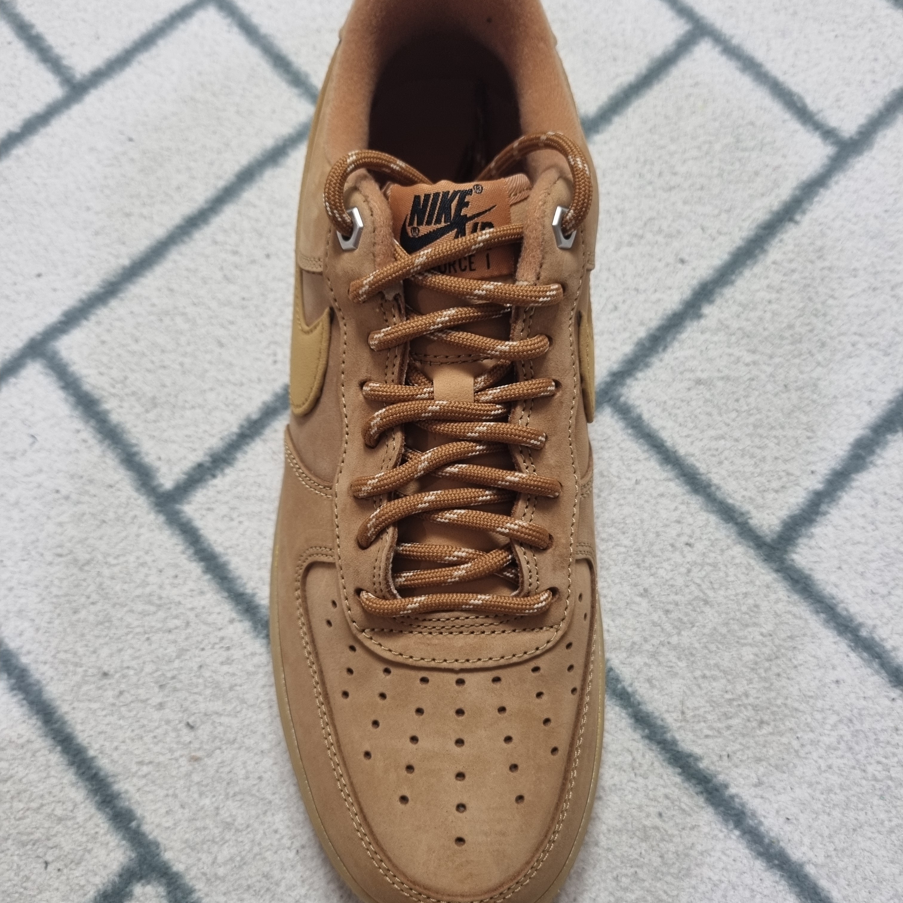 Nike Air Force 1 '07 WB Flax 착용 스타일 - 1