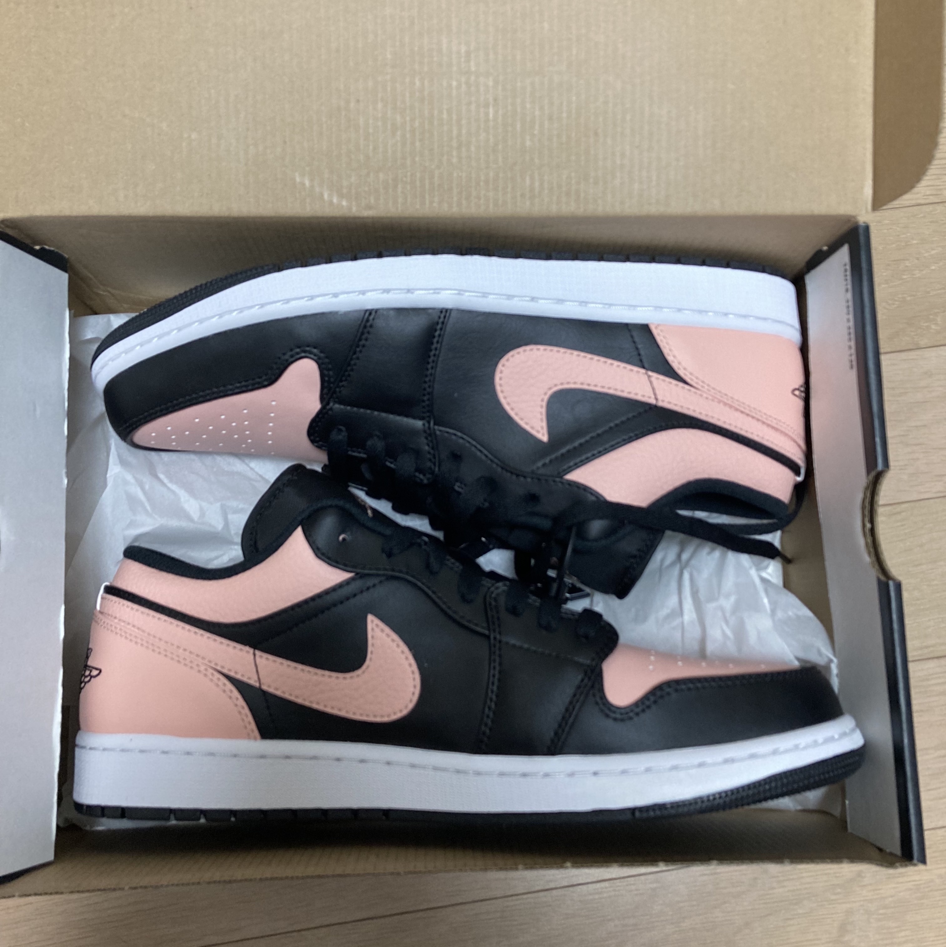 Jordan 1 Low Crimson Tint 착용 스타일 - 3
