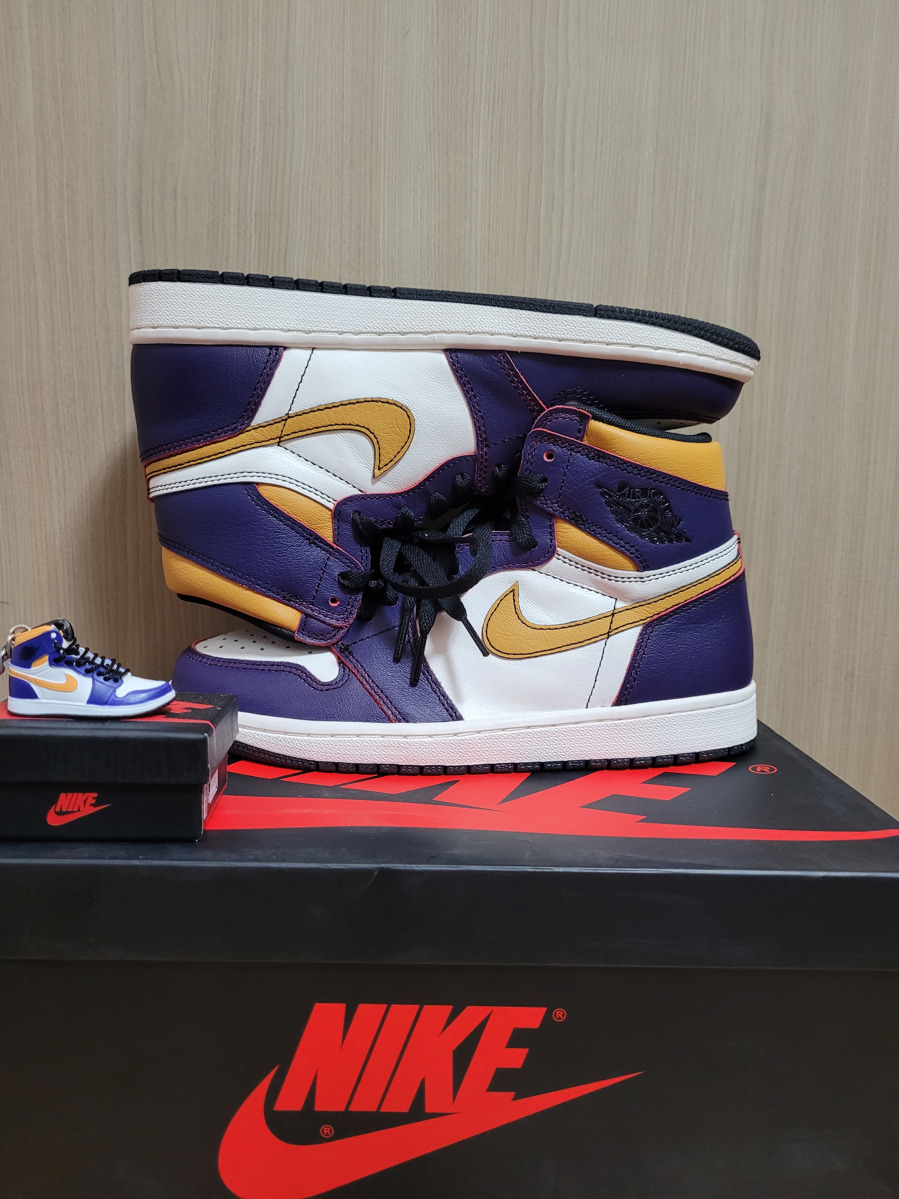 Jordan 1 Retro High OG Defiant SB LA to Chicago 착용 스타일