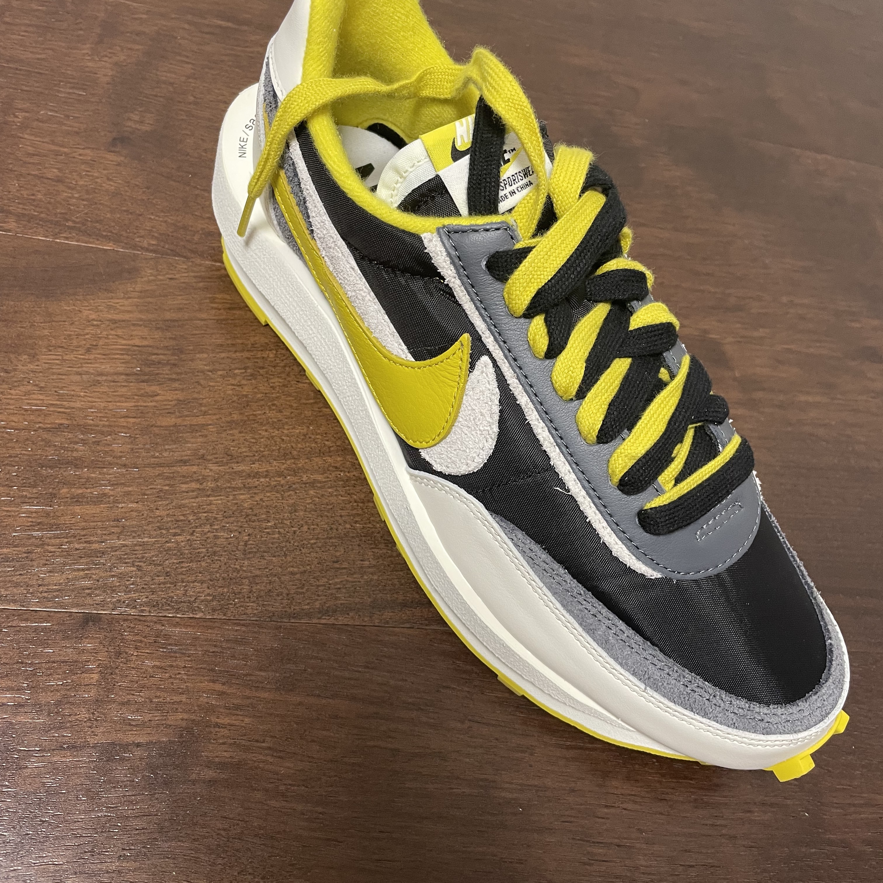 Nike x Sacai x Undercover LDWaffle Black Bright Citron 착용 스타일