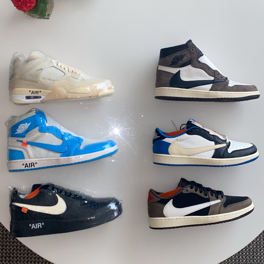 (W) Jordan 4 x Off-White Retro SP Sail, Jordan 1 x Off-White Retro High University Blue 착용 스타일