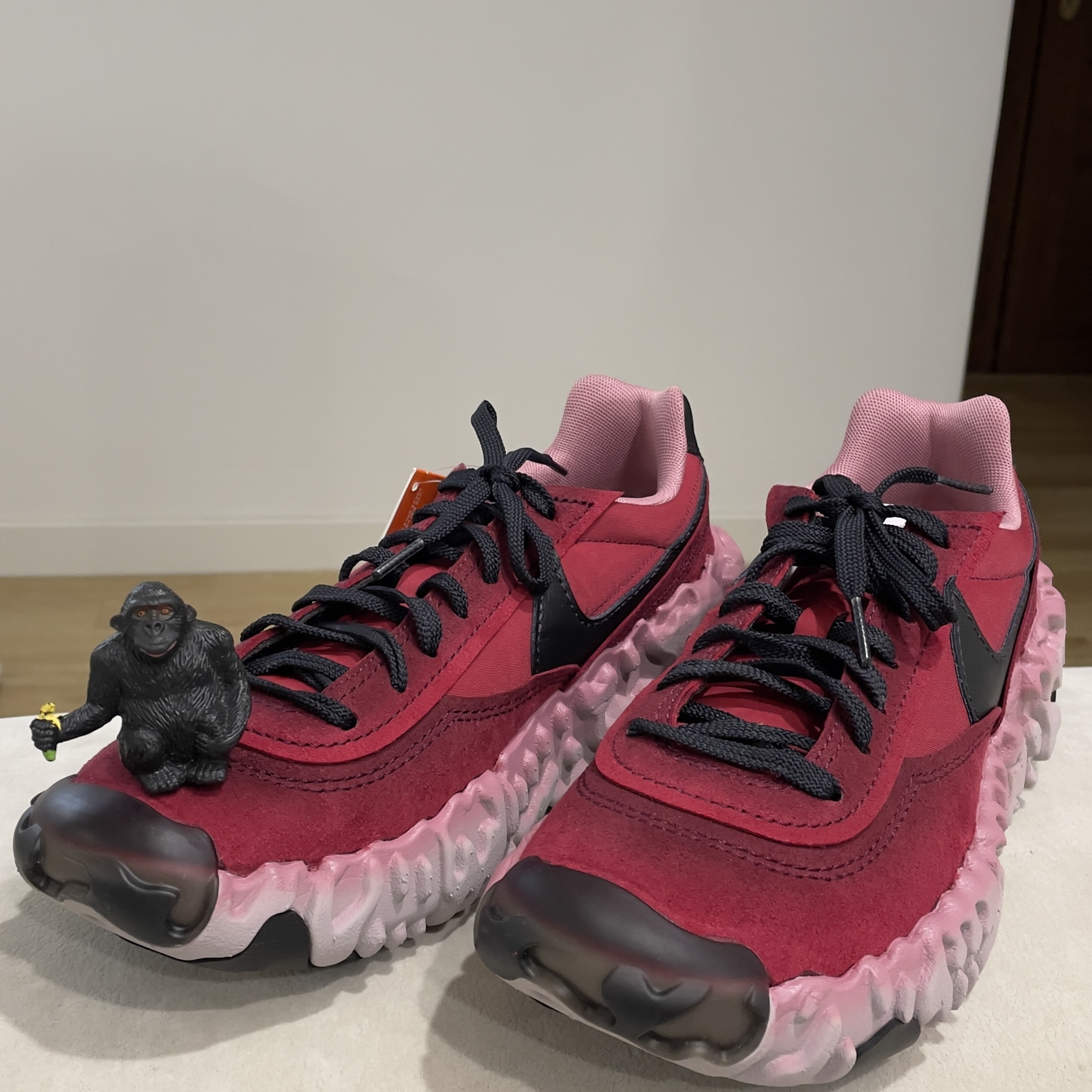 Nike Overbreak SP Bright Crimson 착용 스타일 - 1