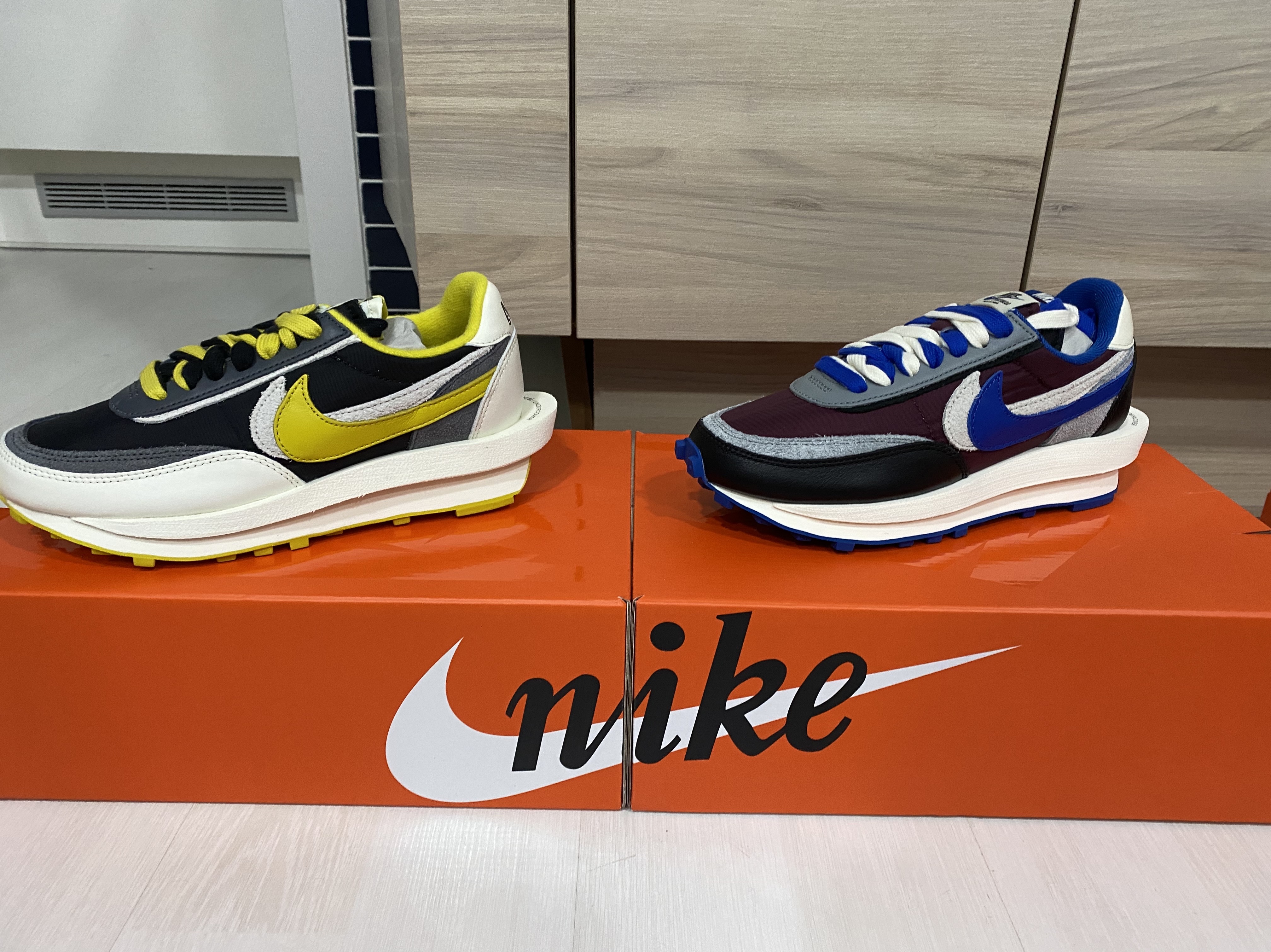 Nike x Sacai x Undercover LDWaffle Night Maroon Team Royal, Nike x Sacai x Undercover LDWaffle Black Bright Citron 착용 스타일