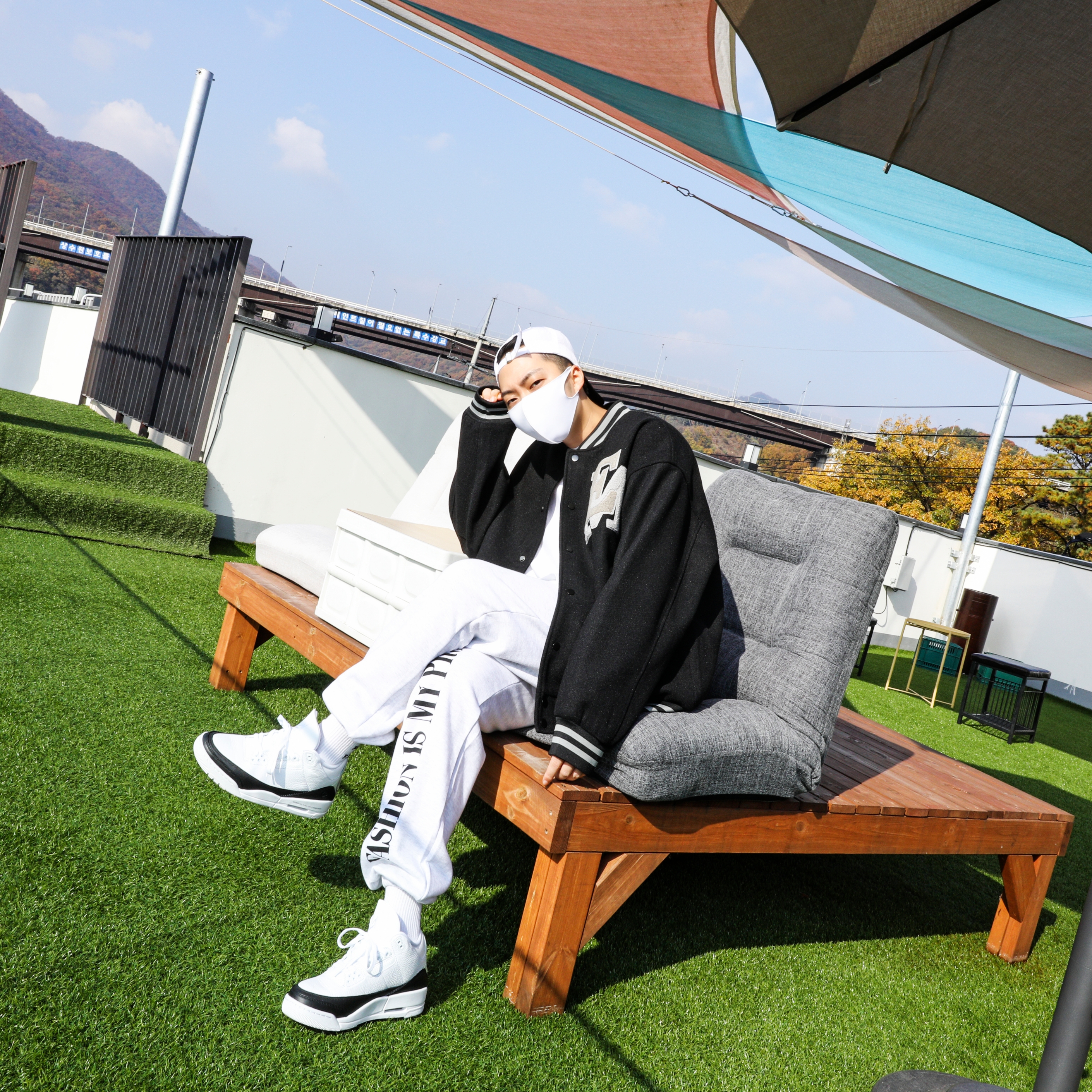 Jordan 3 x Fragment Retro SP White Black 착용 스타일 - 1