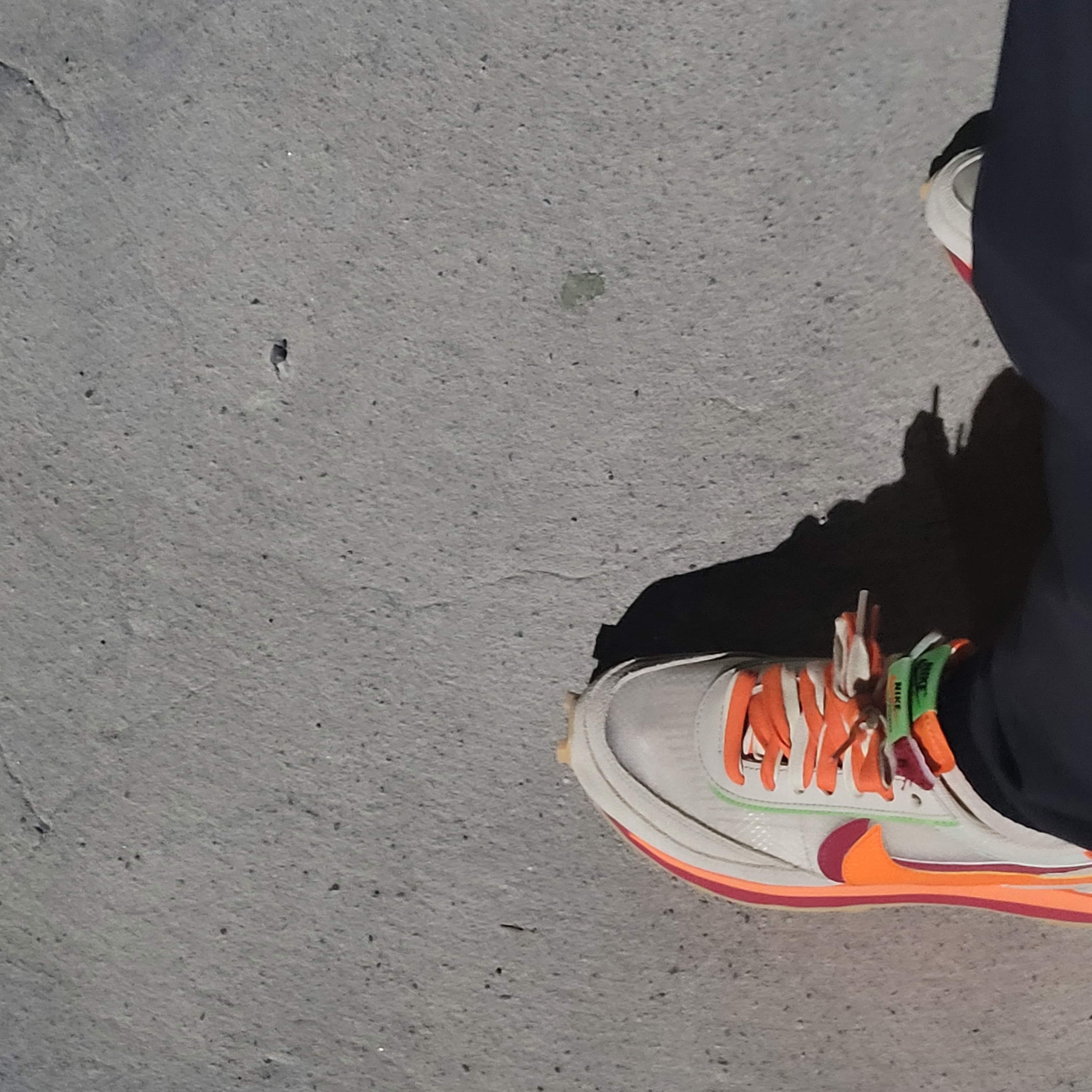 Nike x Sacai x Clot LDWaffle Orange Blaze 착용 스타일 - 1