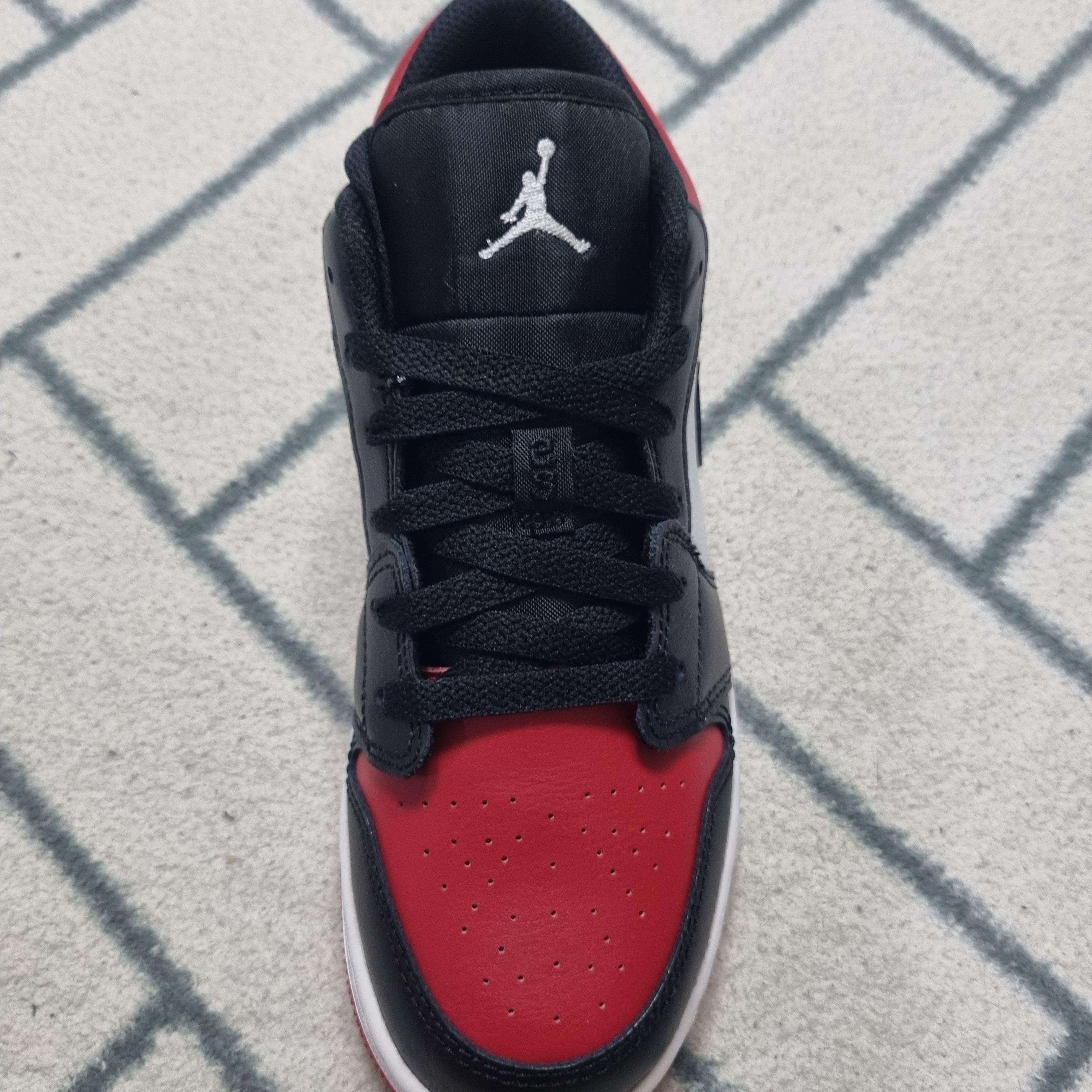 (GS) Jordan 1 Low Bred Toe 착용 스타일 - 1