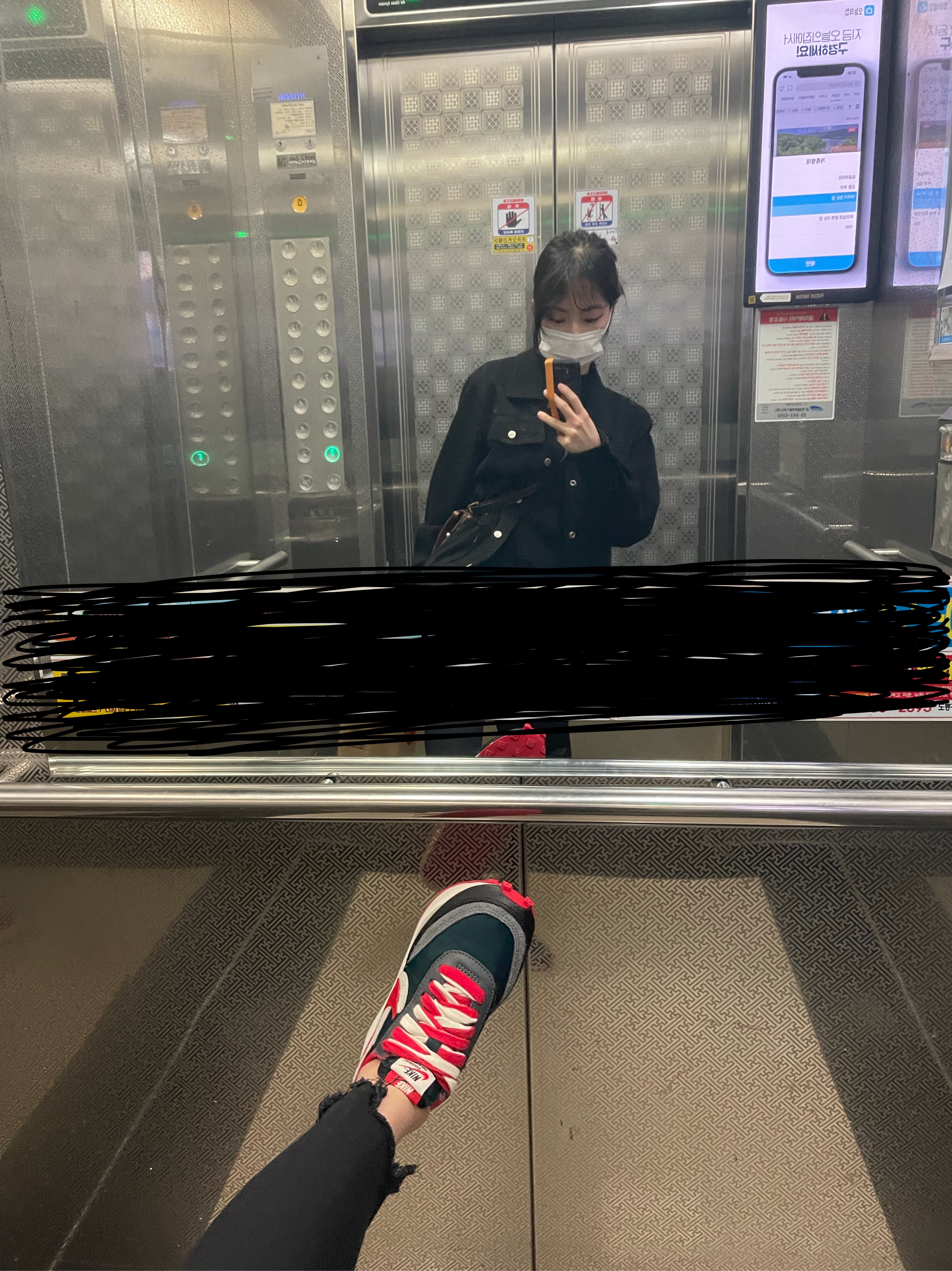 Nike x Sacai x Undercover LDWaffle Midnight Spruce University Red 착용 스타일 - 2