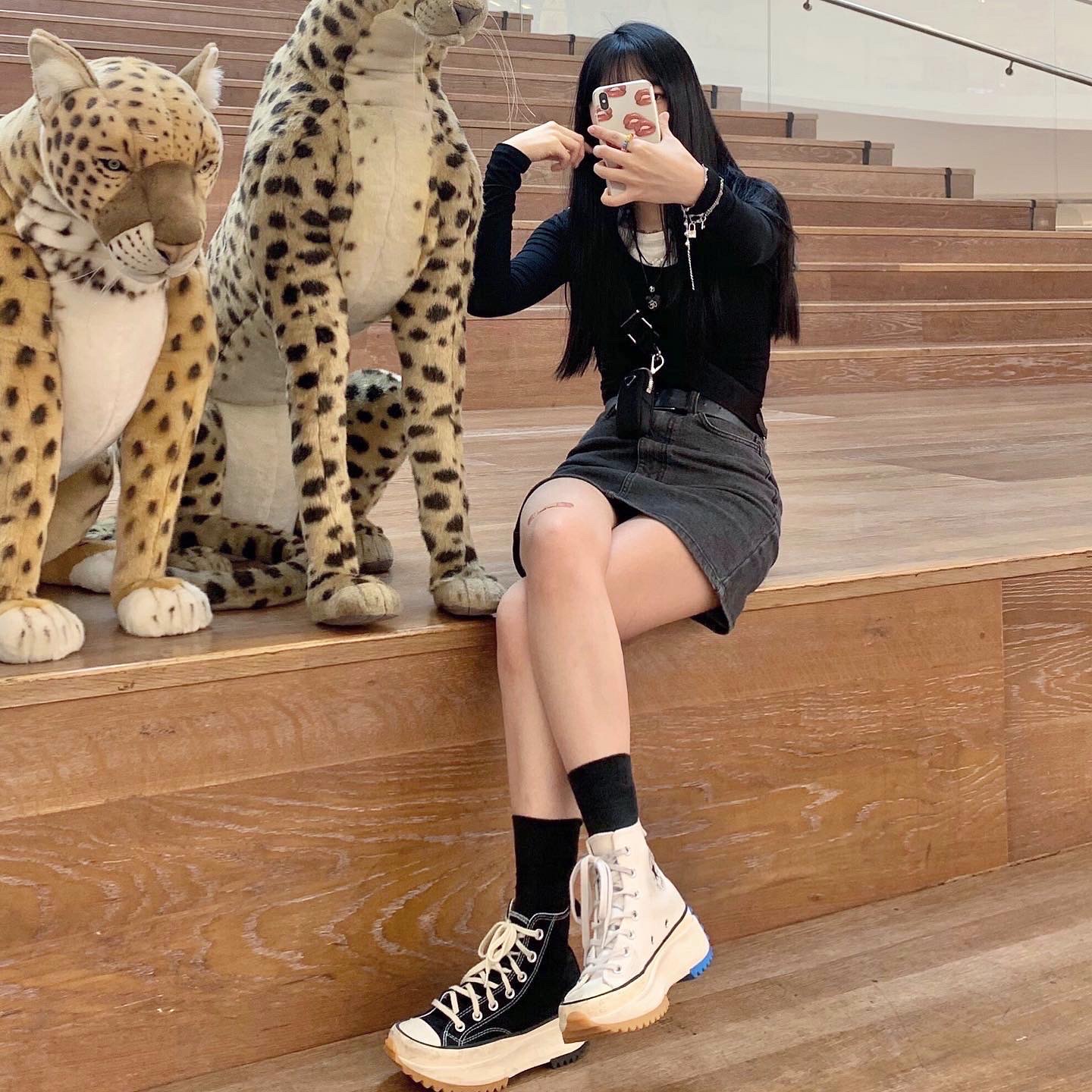 Converse x JW Anderson Run Star Hike Hi White, Converse x JW Anderson Run Star Hike Hi Black 착용 스타일 - 2