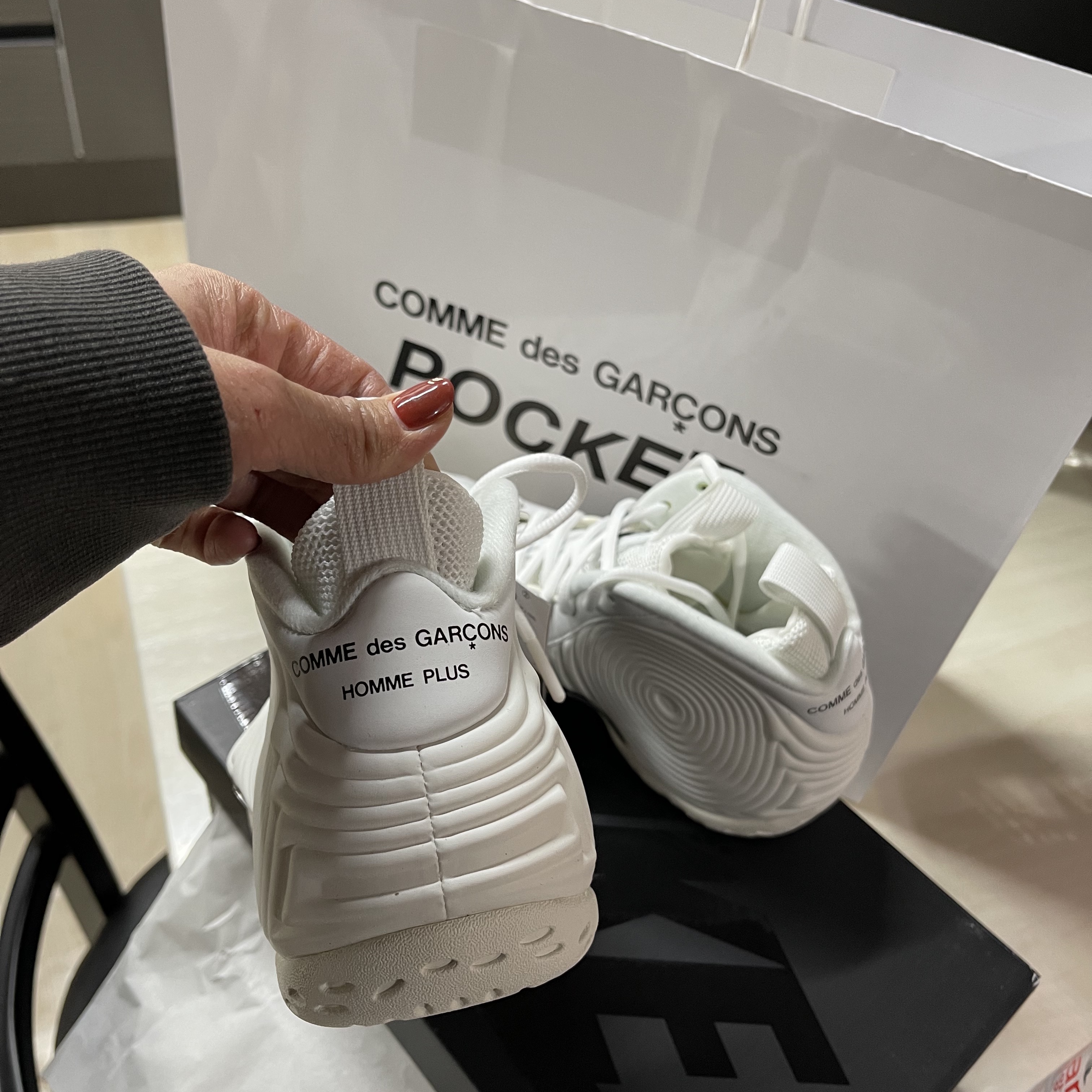 Nike x Comme des Garcons Homme Plus Air Foamposite One White 착용 스타일 - 1