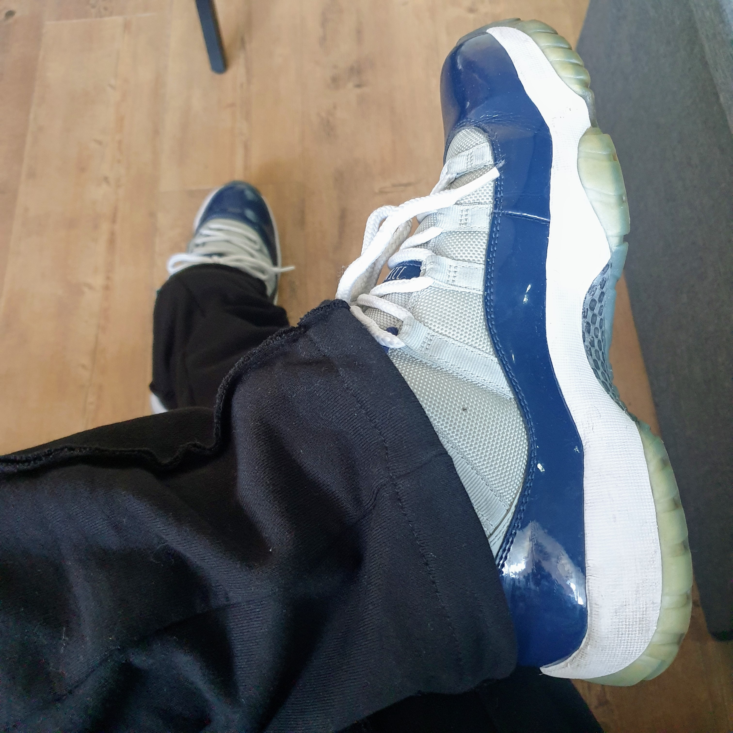 Jordan 11 Retro Low Georgetown 착용 스타일