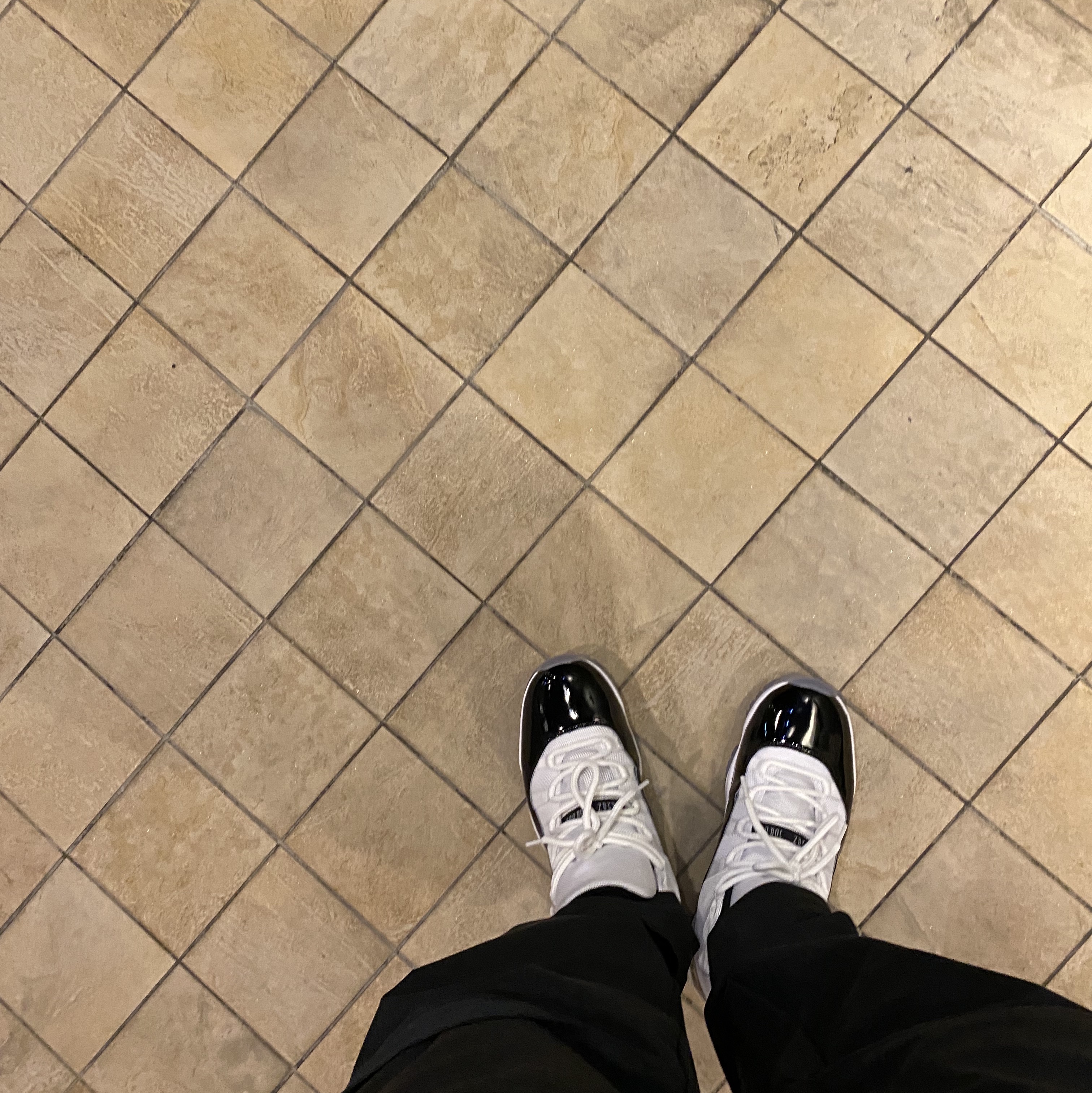 Jordan 11 Retro Concord 2018 착용 스타일