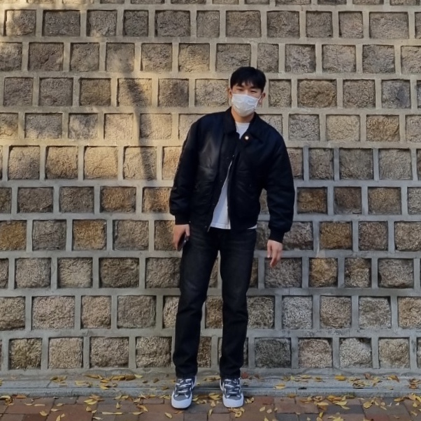 Nike x Sacai Blazer Low Iron Grey 착용 스타일