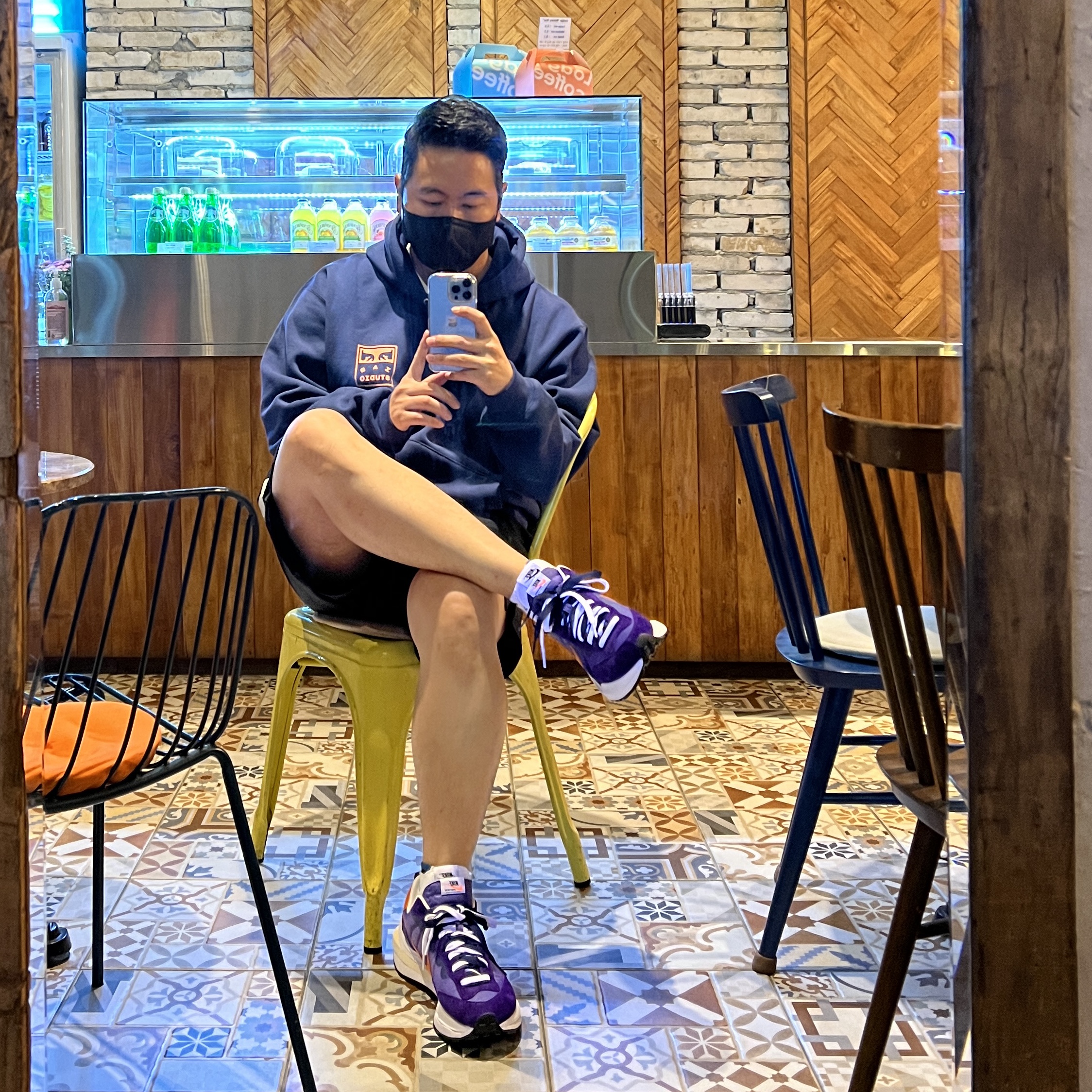 IAB Studio x Obey Eyes Icon Hoodie Oceana, Nike x Sacai VaporWaffle Dark Iris 착용 스타일 - 2
