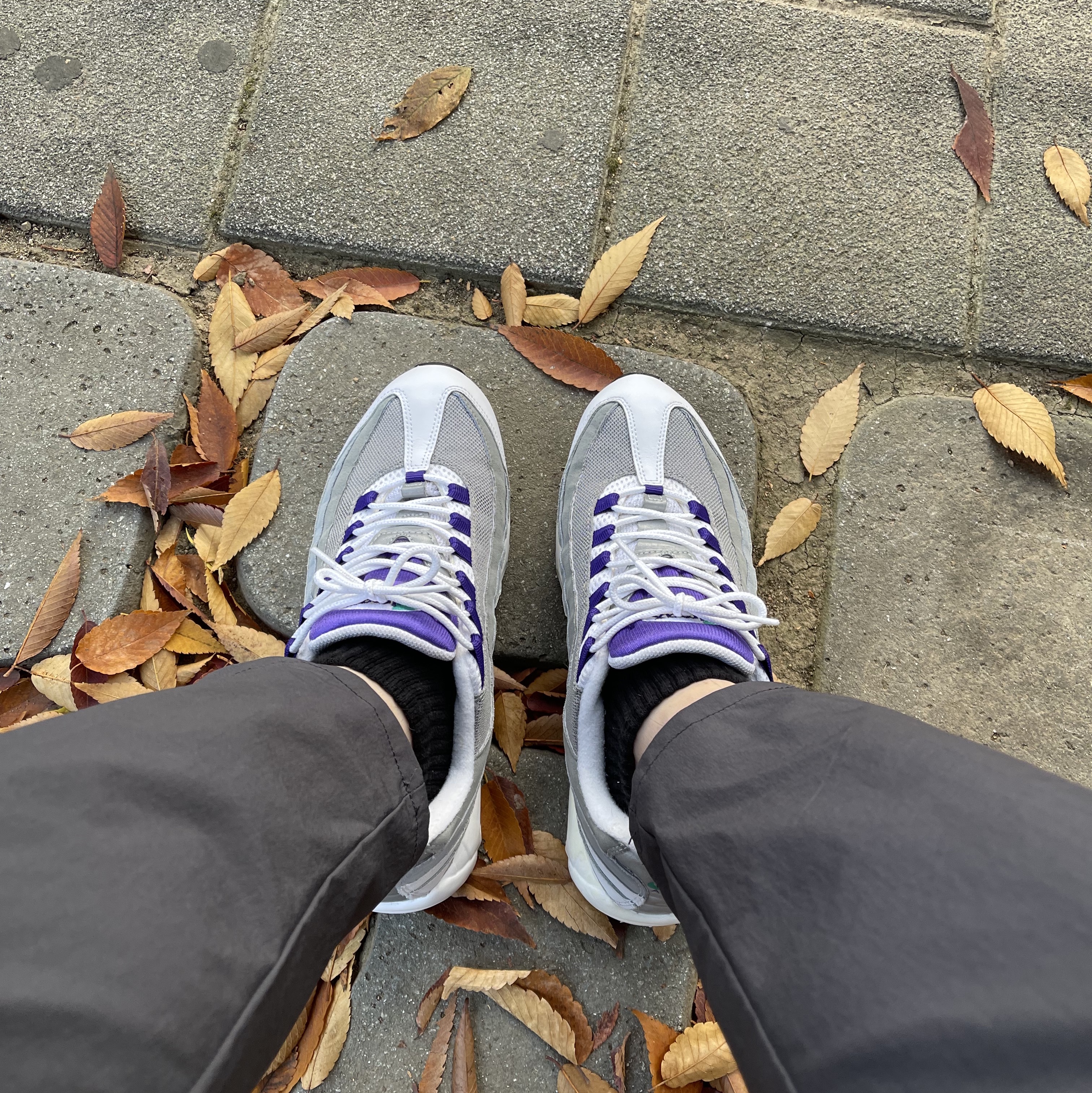 Nike Air Max 95 OG Grape 착용 스타일