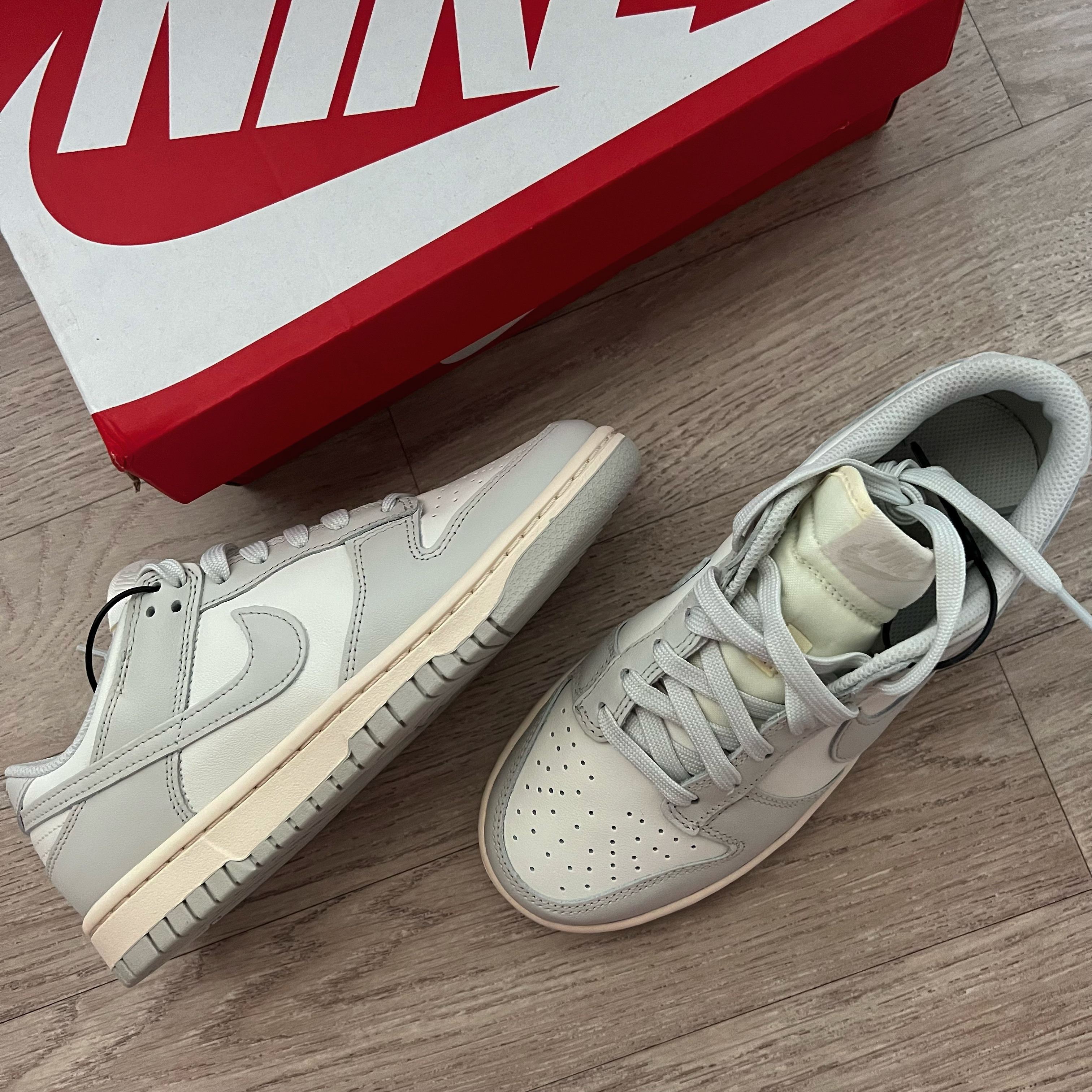 (W) Nike Dunk Low Light Bone 착용 스타일
