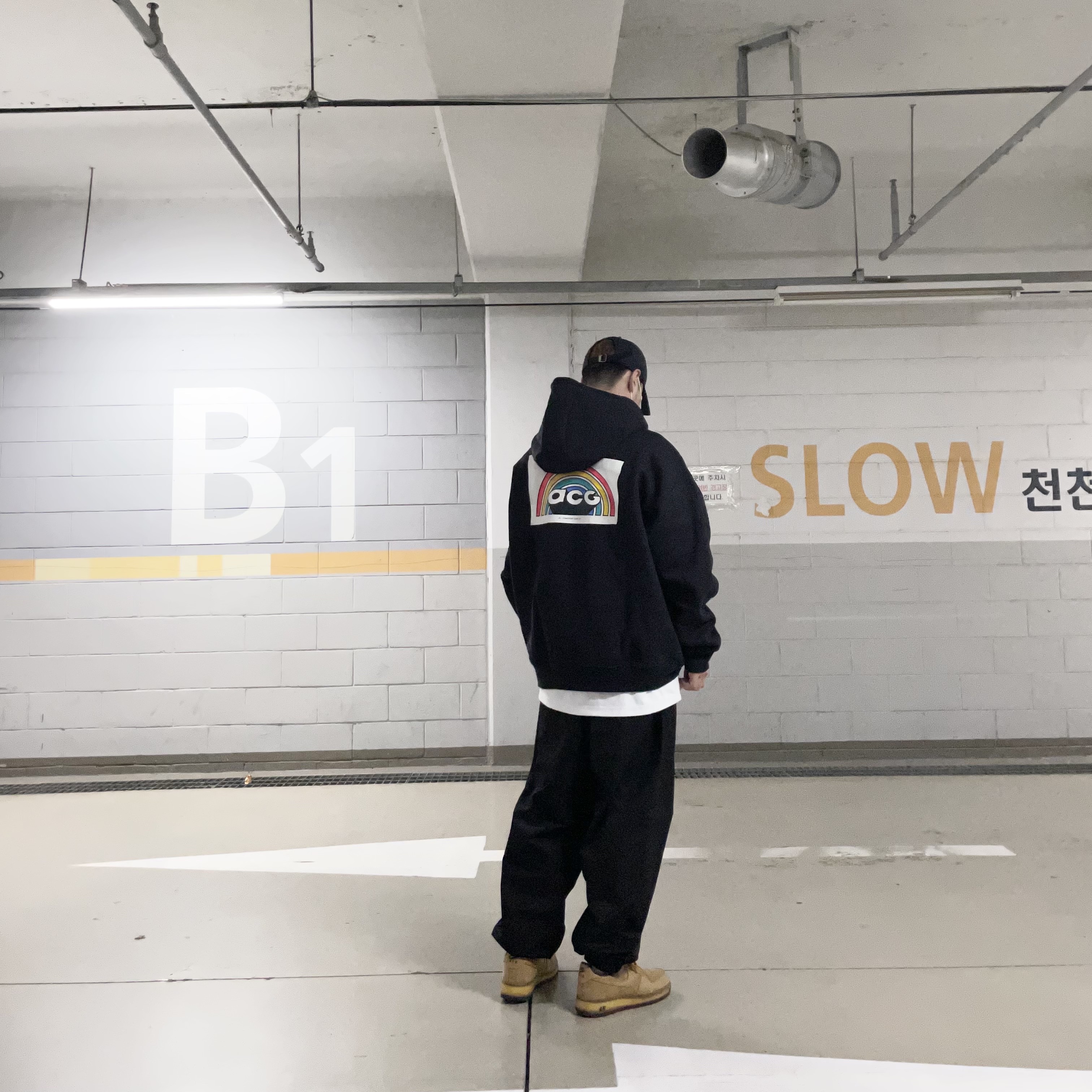 Nike ACG Graphic Pullover Hoodie Black - Asia, Nike ACG Graphic Pullover Hoodie Black - US/EU 착용 스타일 - 1