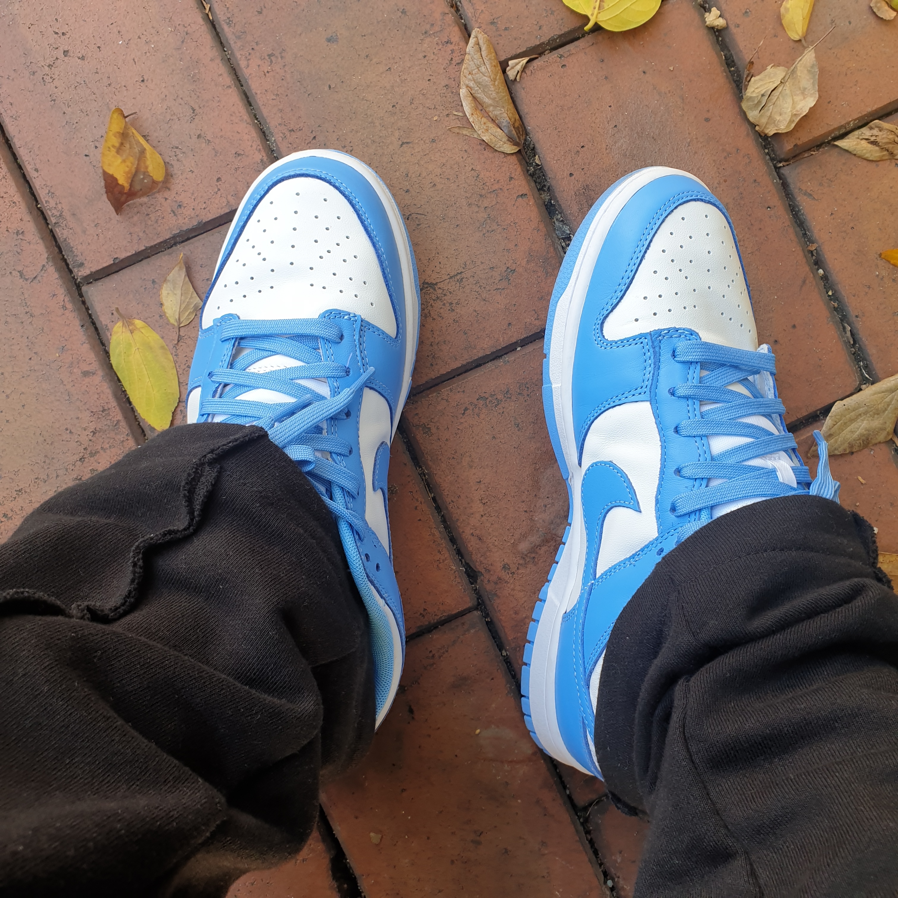 Nike Dunk Low Retro University Blue 착용 스타일