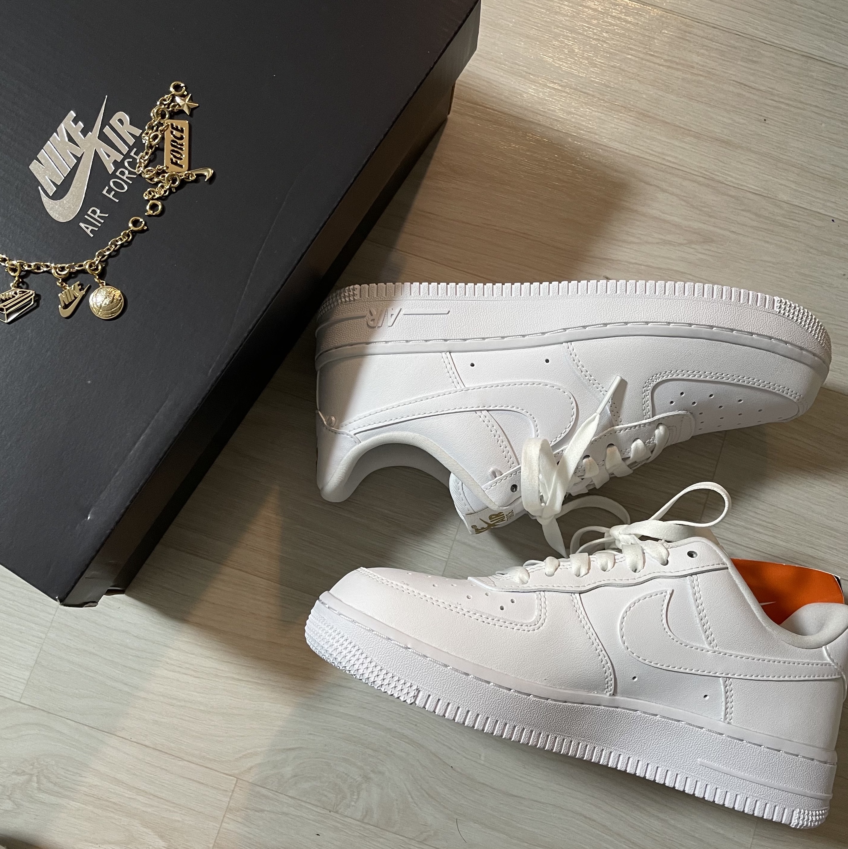(W) Nike Air Force 1 '07 LX White Pendant 착용 스타일 - 2