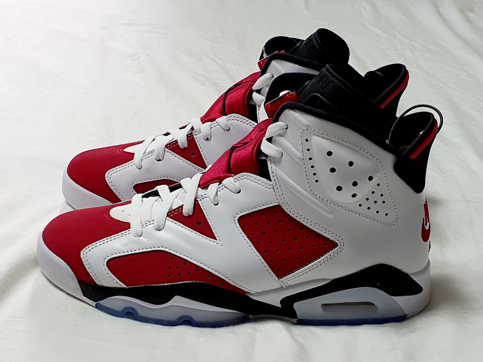 Jordan 6 Retro Carmine 2021 착용 스타일 - 3