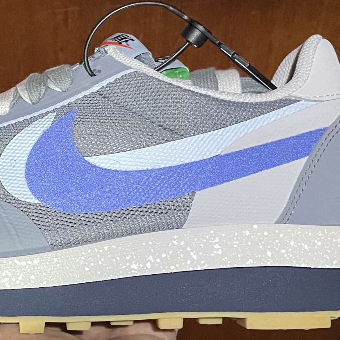 Nike x Sacai x Clot LDWaffle Cool Grey, Nike Dunk Low Retro Championship Goldenrod 착용 스타일 - 3