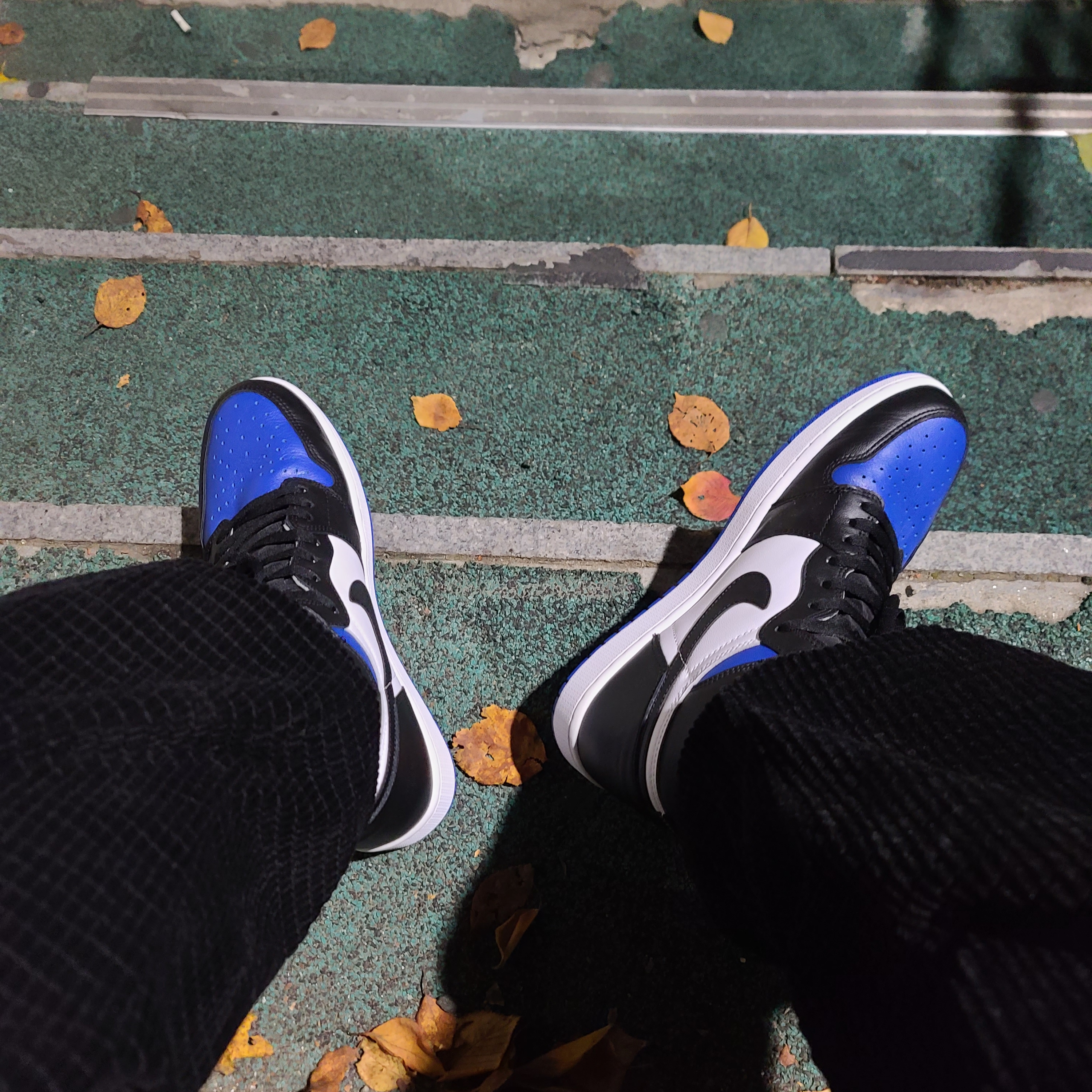 Jordan 1 Retro High OG Royal Toe 착용 스타일