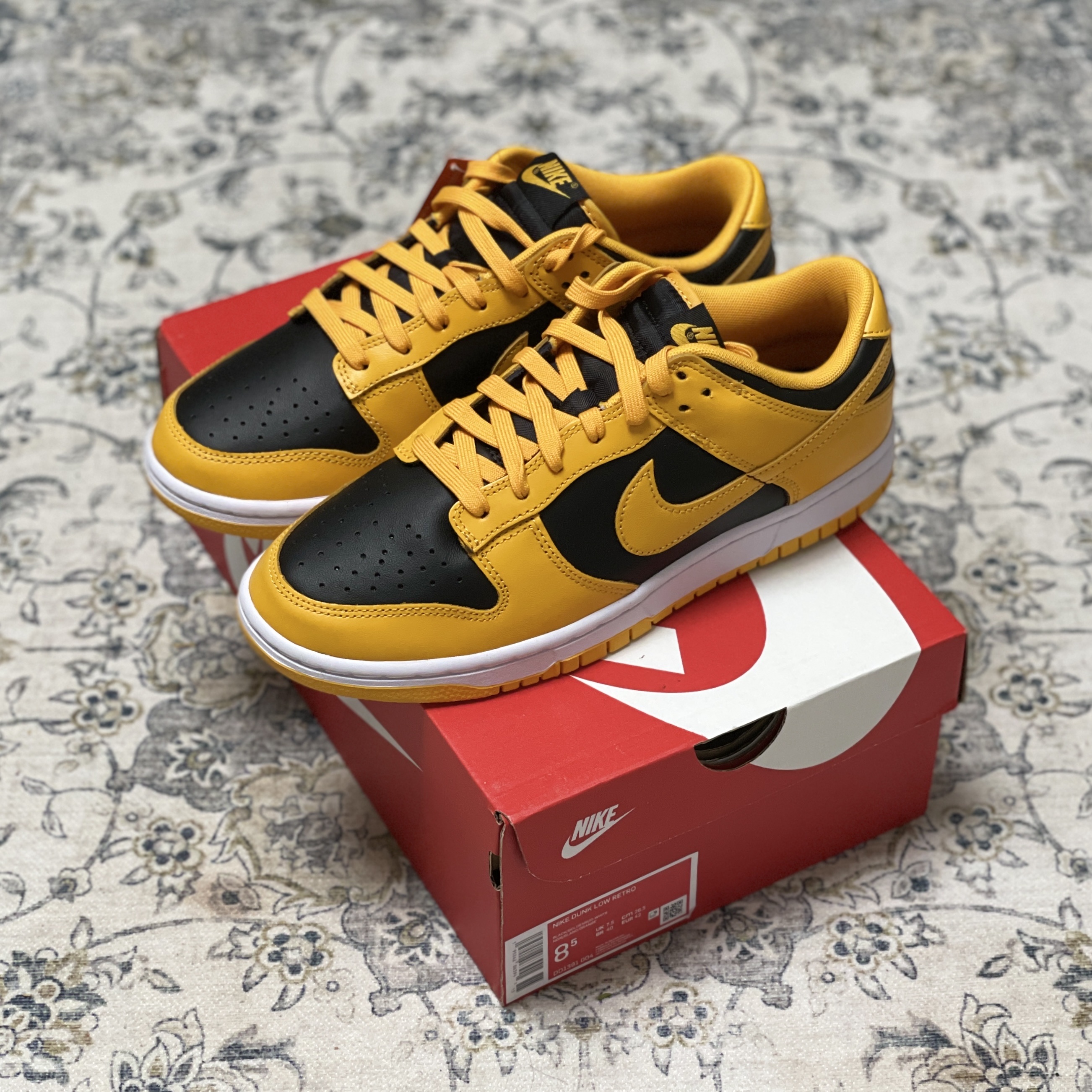 Nike Dunk Low Retro Championship Goldenrod 착용 스타일