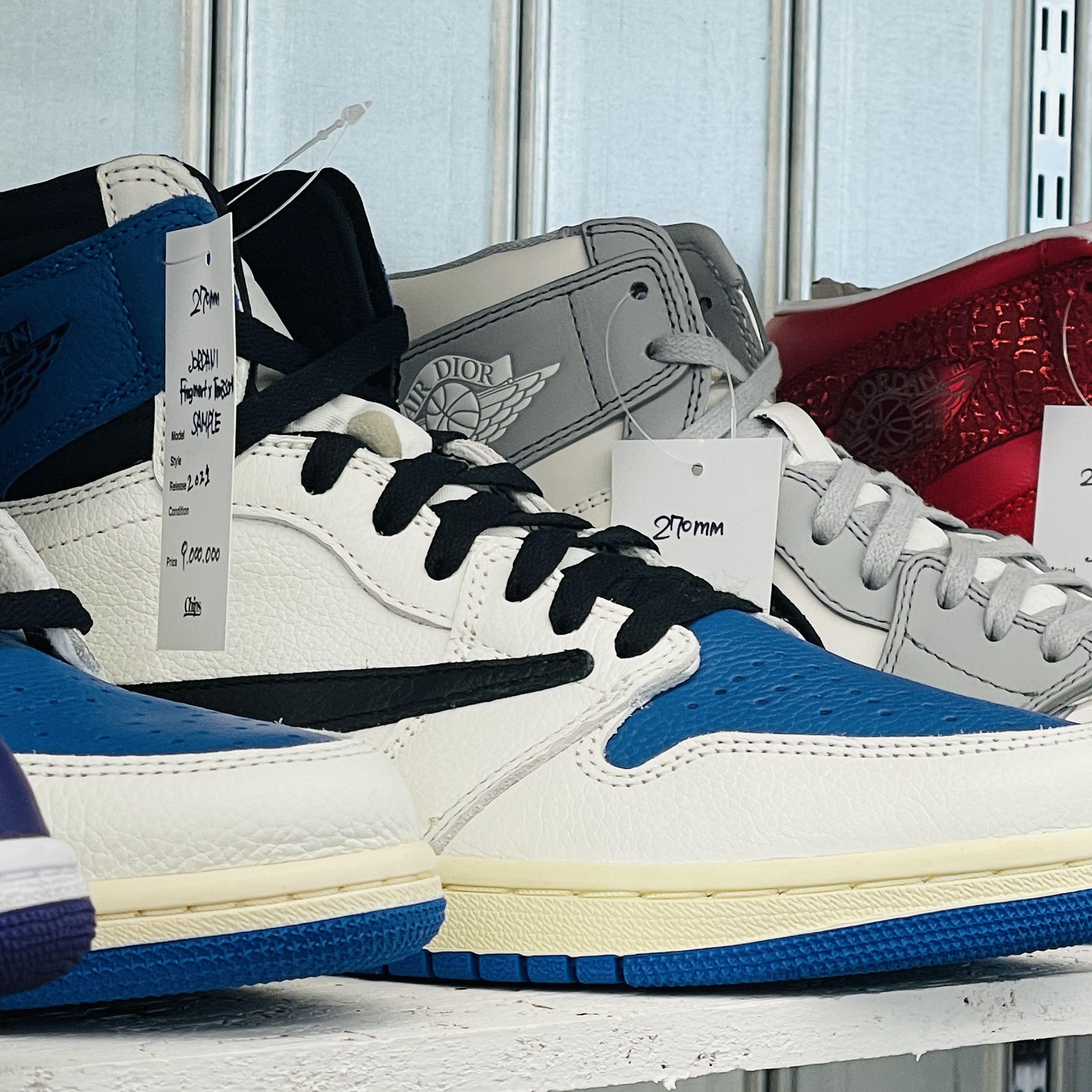 Jordan 1 x Travis Scott x Fragment Retro High OG SP Military Blue, Jordan 1 x Travis Scott x Fragment Retro Low OG SP Military Blue 착용 스타일 - 2