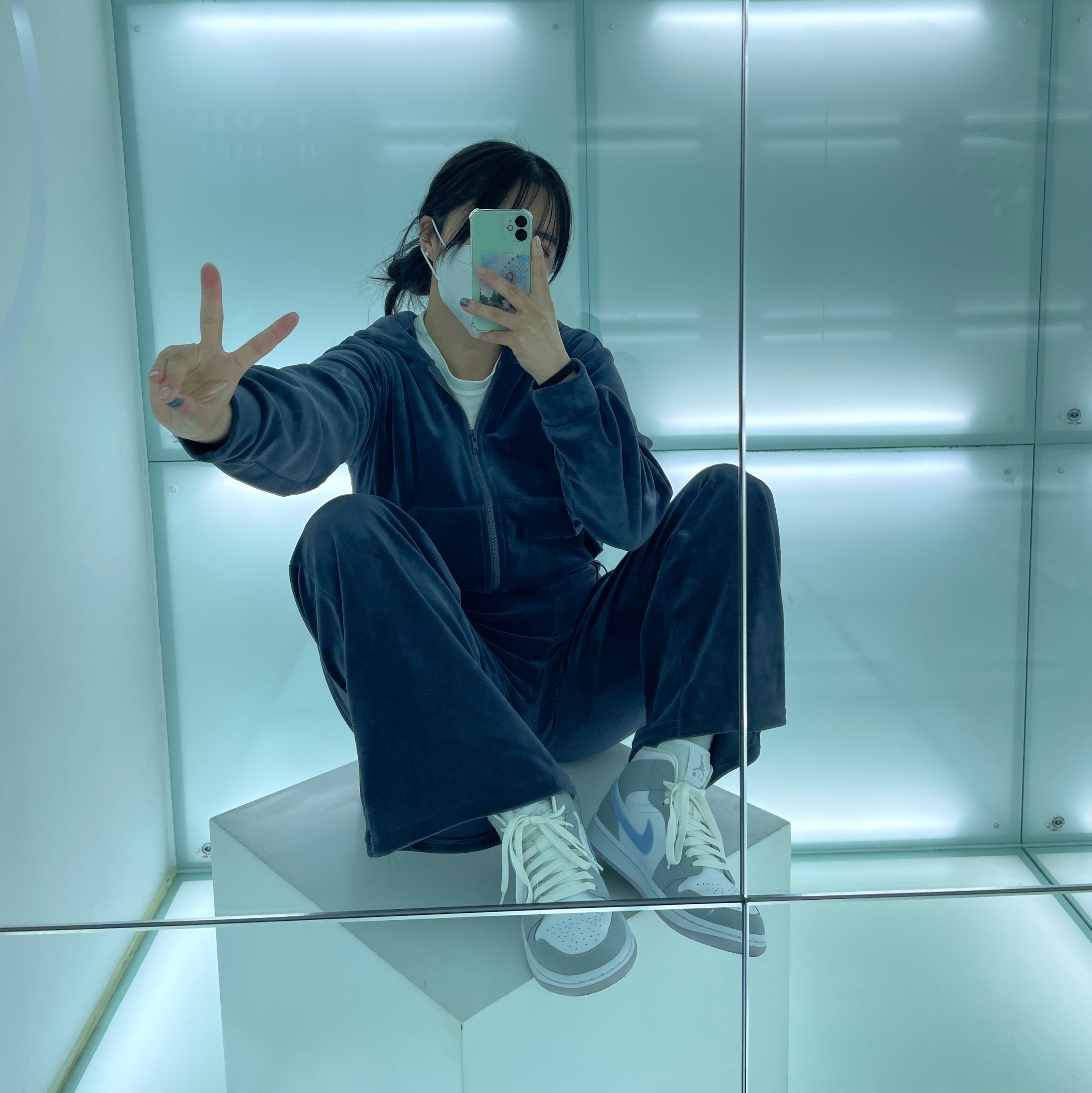 (W) Jordan 1 Mid Wolf Grey 착용 스타일
