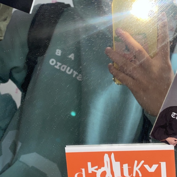 IAB Studio x Thor Hoodie Ash Green 착용 스타일