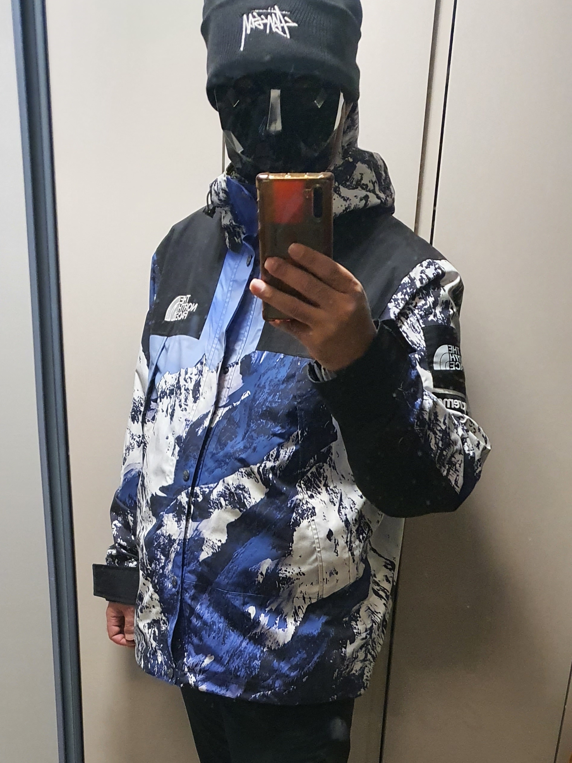 Nike x Stussy Cuff Beanie Black, Supreme x The North Face Mountain Parka Blue White - 17FW 착용 스타일