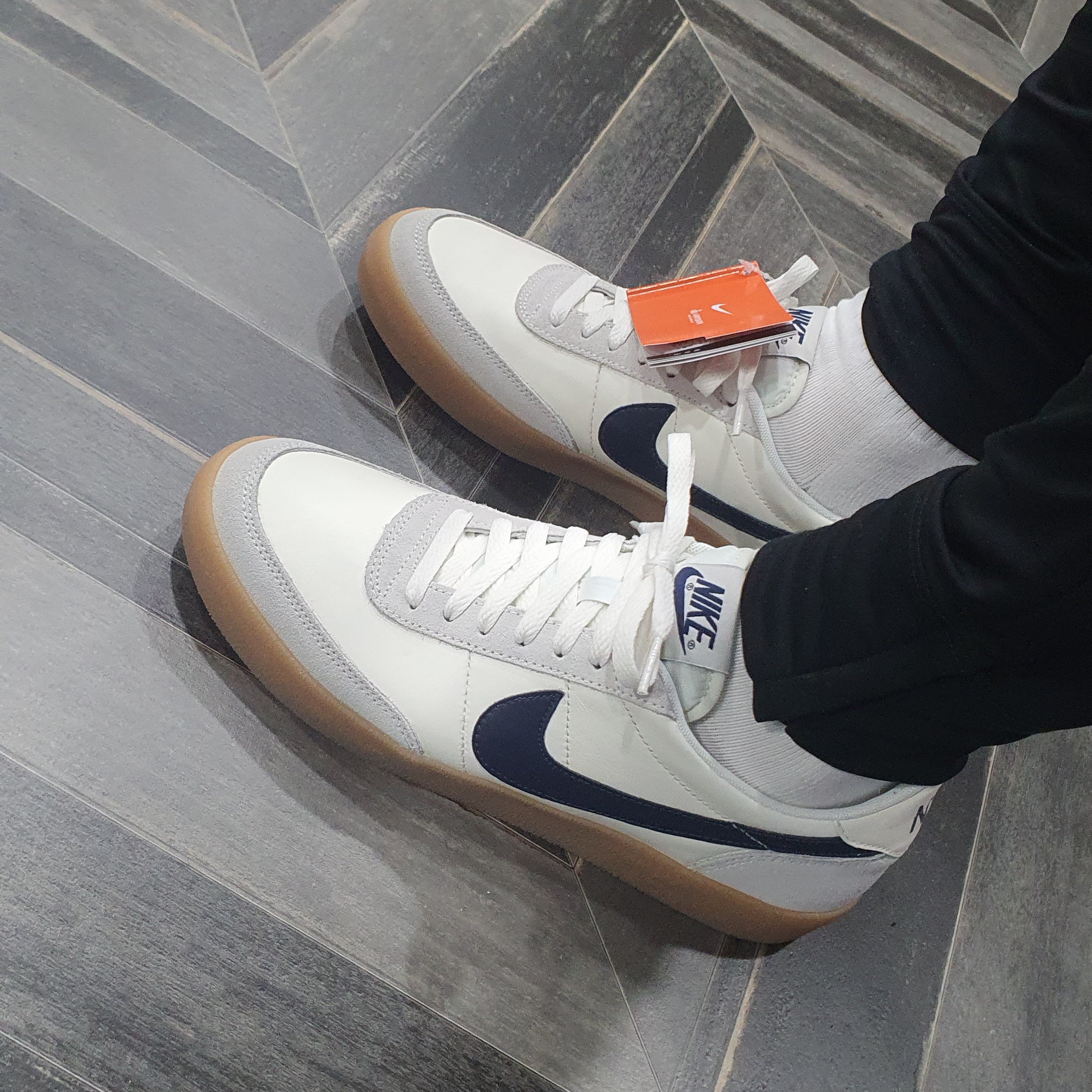 Nike x J.Crew Killshot 2 Sail Midnight Navy 착용 스타일