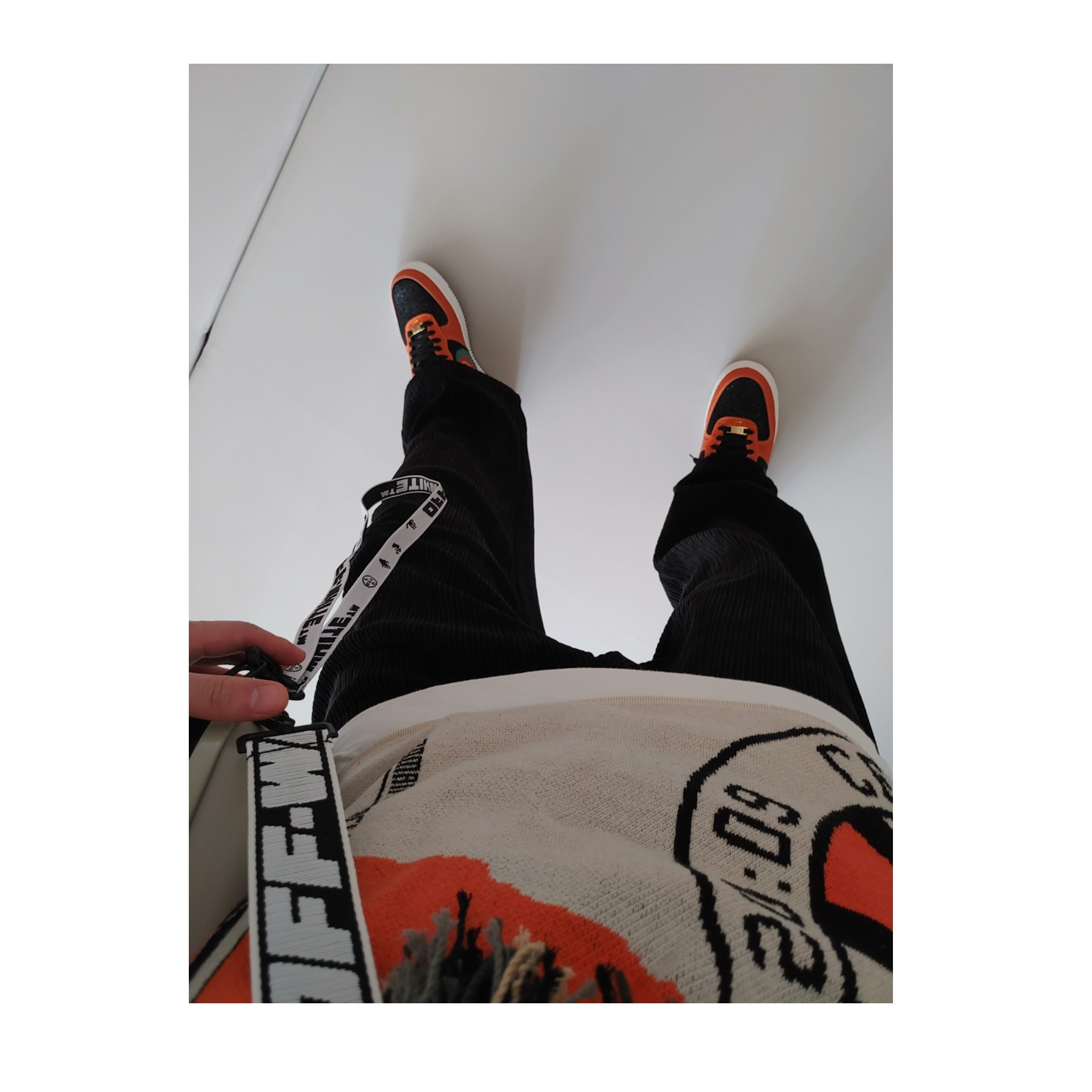 Nike Air Force 1 '07 LX Siempre Familia 착용 스타일 - 2