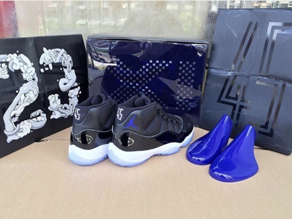 Jordan 11 Retro Space Jam 2016 착용 스타일 - 4