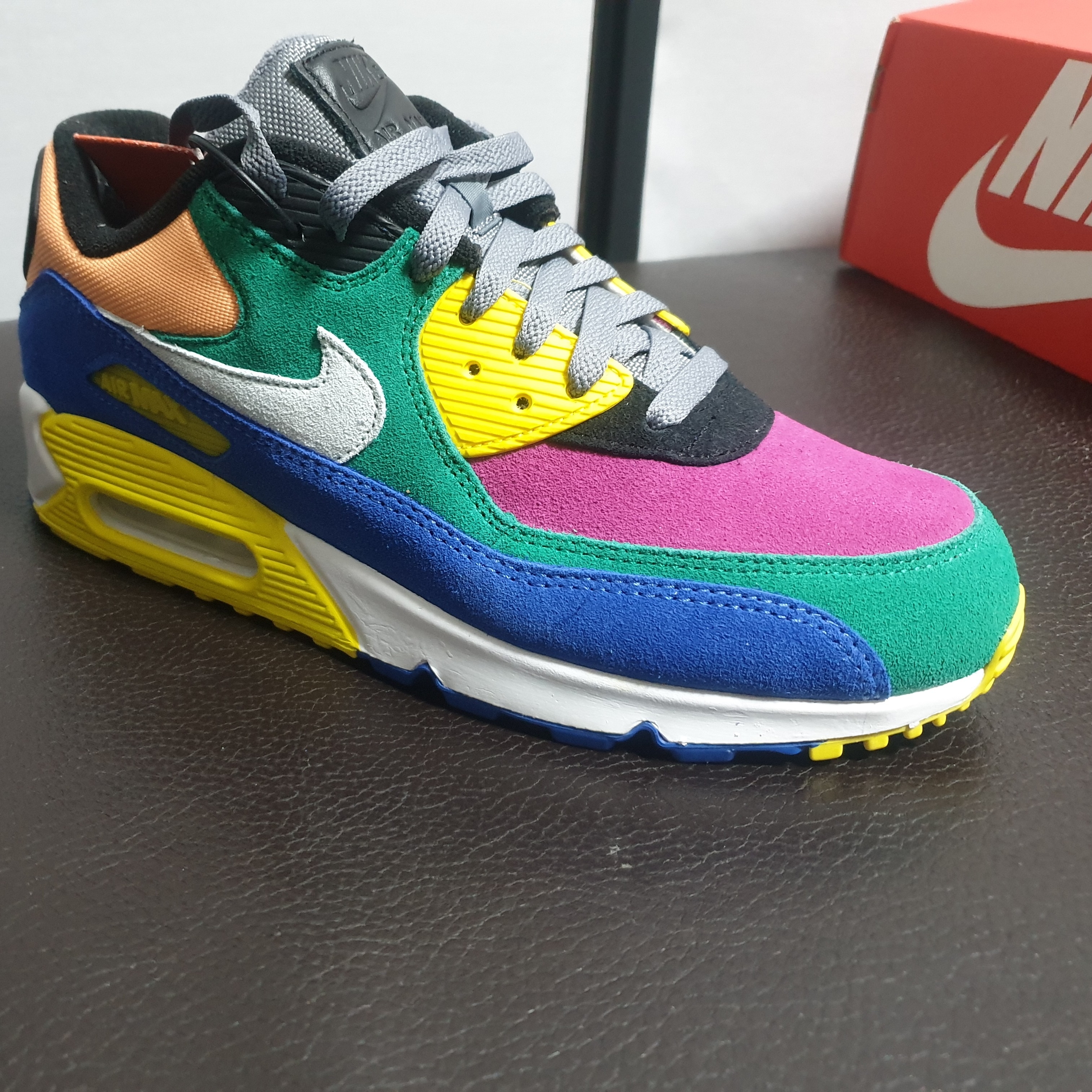 Nike Air Max 90 Viotech 착용 스타일