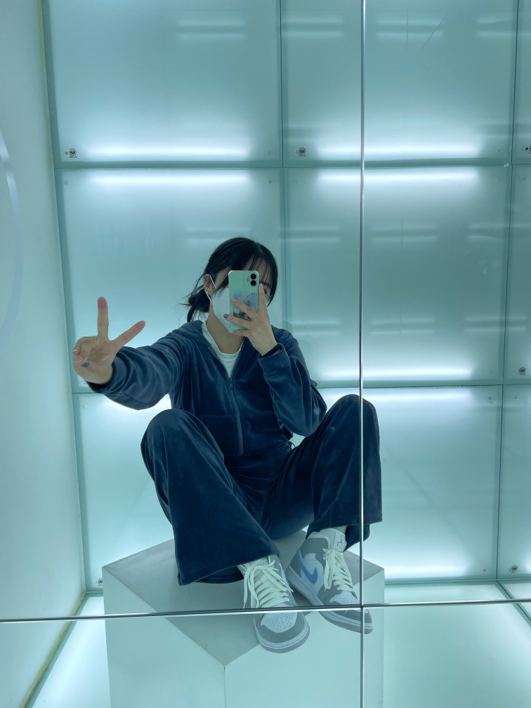 KREAM 프로필 이미지