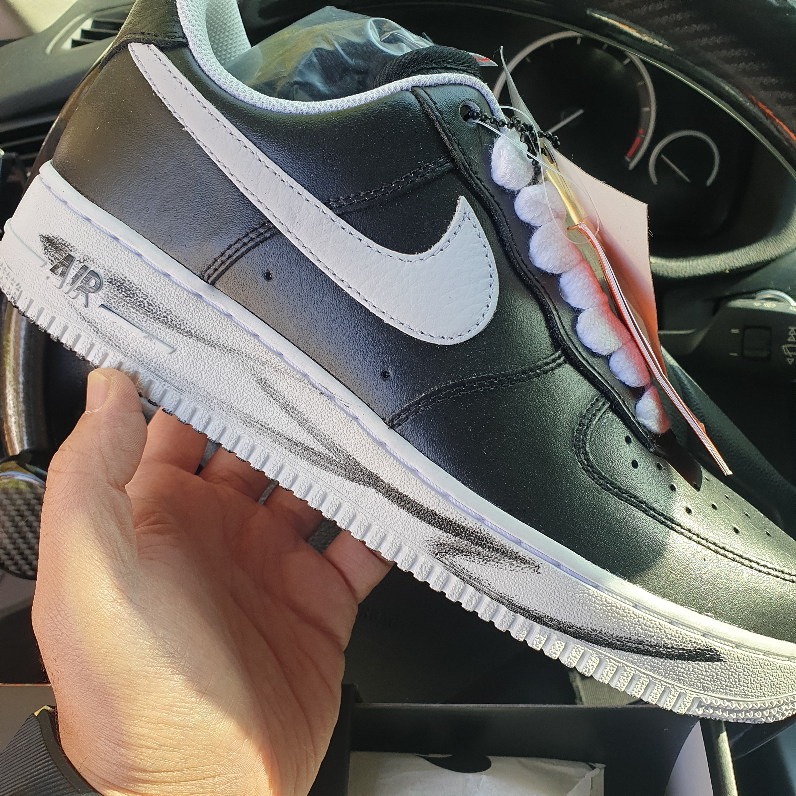 Nike x Peaceminusone Air Force 1 Low Para-Noise 착용 스타일