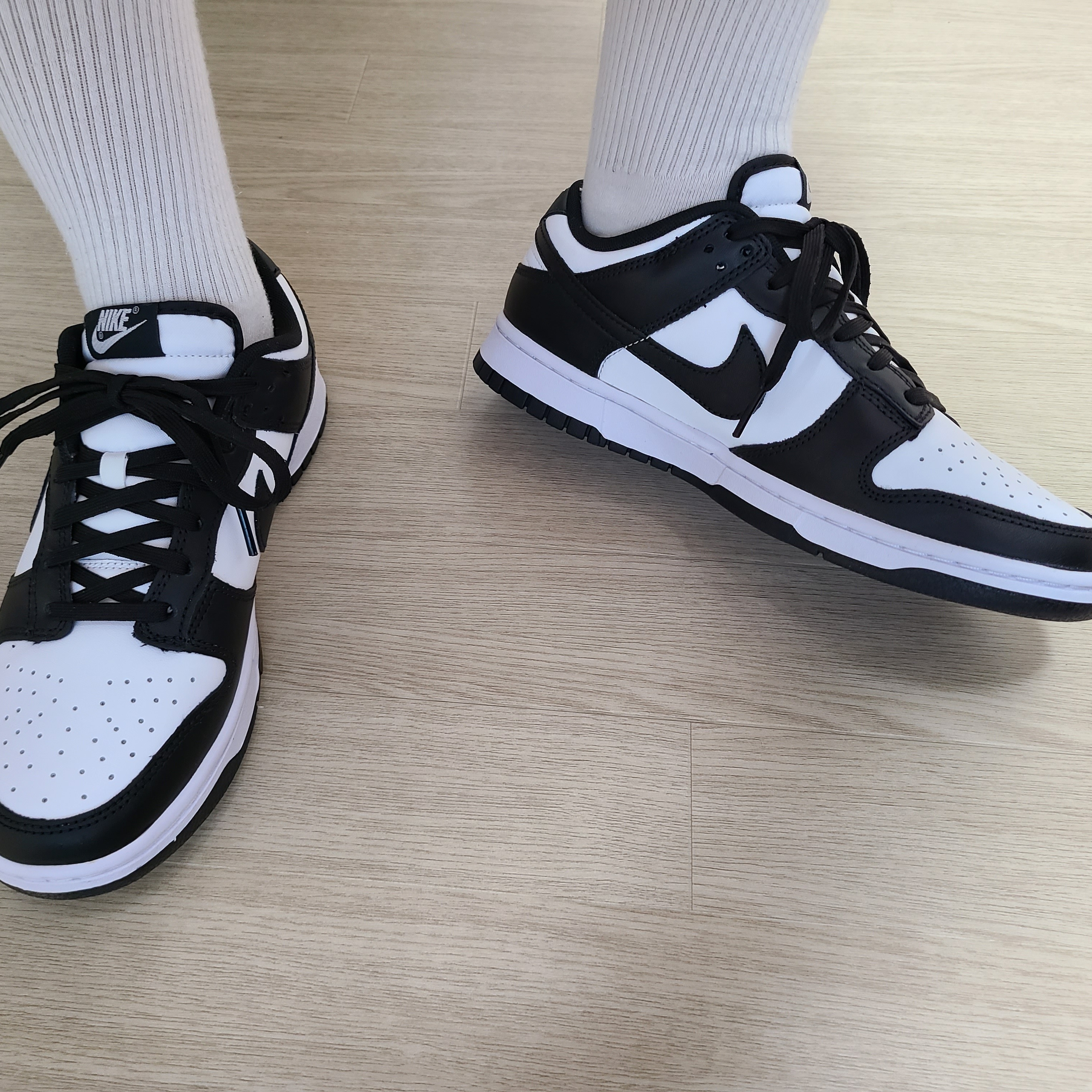 Nike Dunk Low Retro Black 착용 스타일